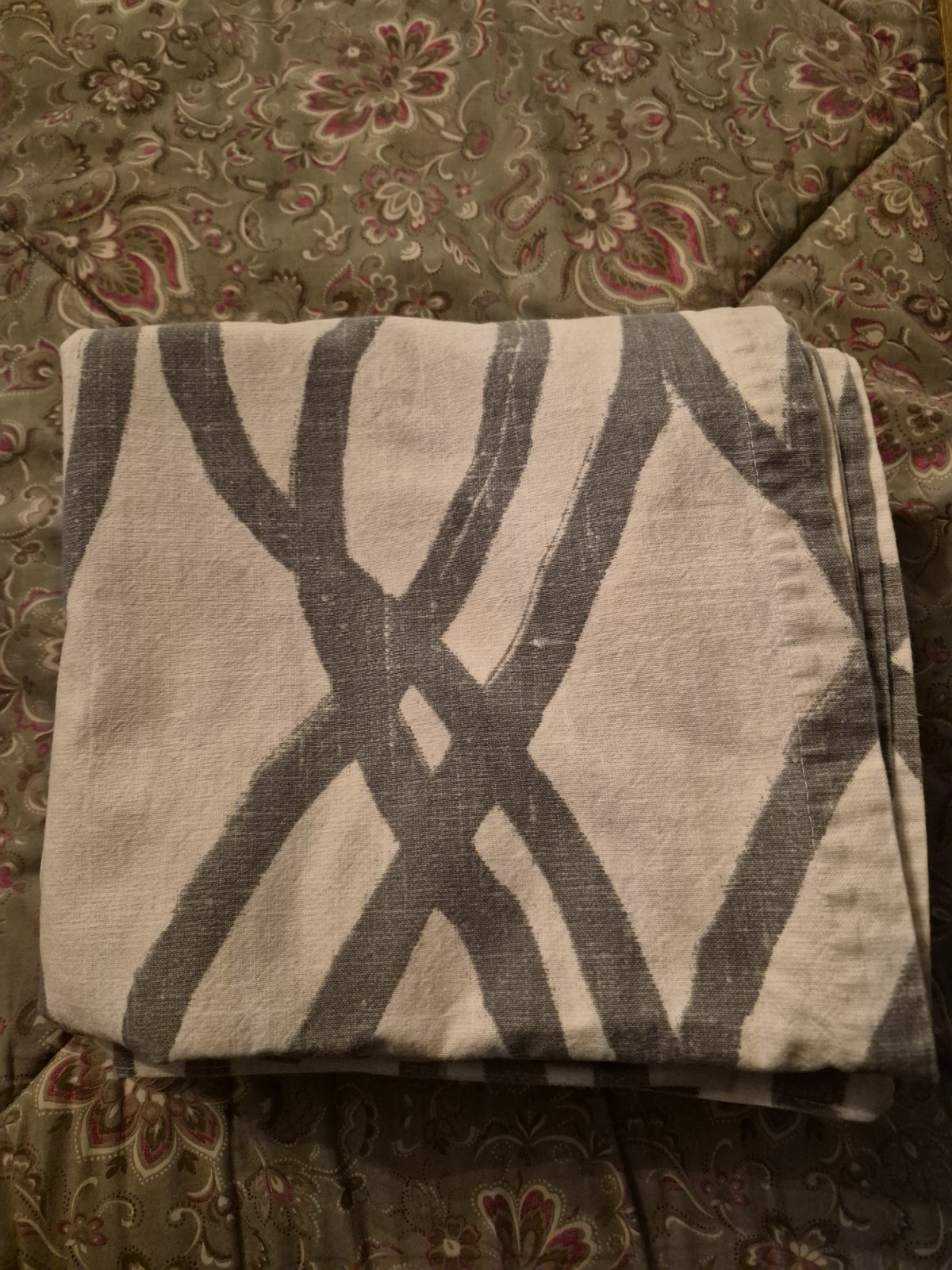 Set of 3 West Elm Panel Curtains Grey ‘Swirls’ on Cream 48×96 Cotton Pole