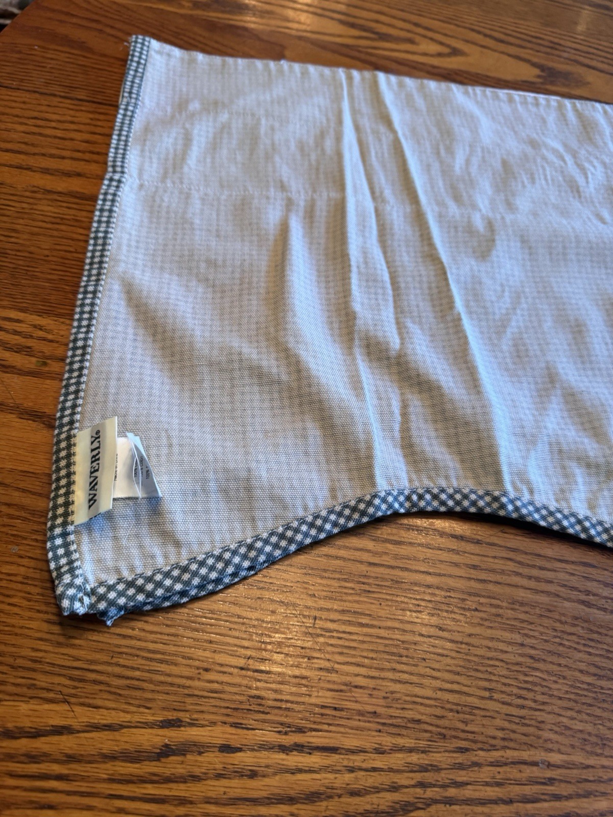 Waverly Valance Orchard Trail Scalloped Green Gingham Grapes Check 74 x 16″ FrSh