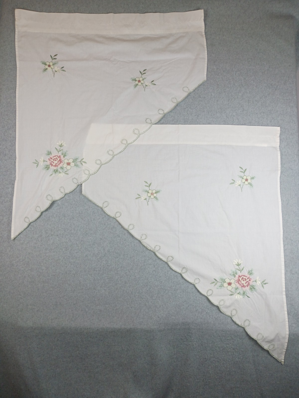 VTG Embroidered Roses Swag Curtains, White Curtains with Pink Roses