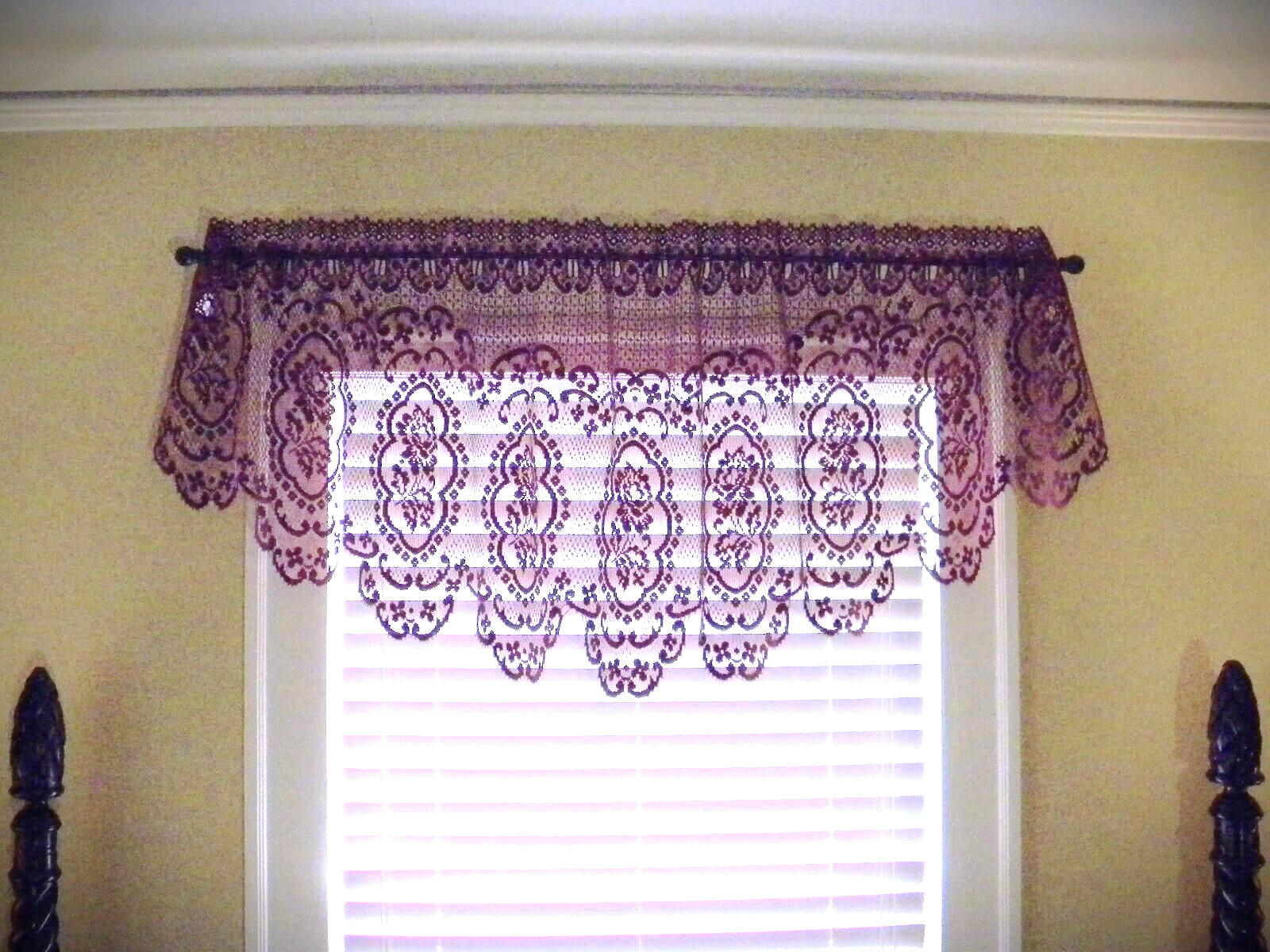 Discontinued Heritage Lace Cameo Rose 60″ x 24″ Burgundy Festoon Window Valance