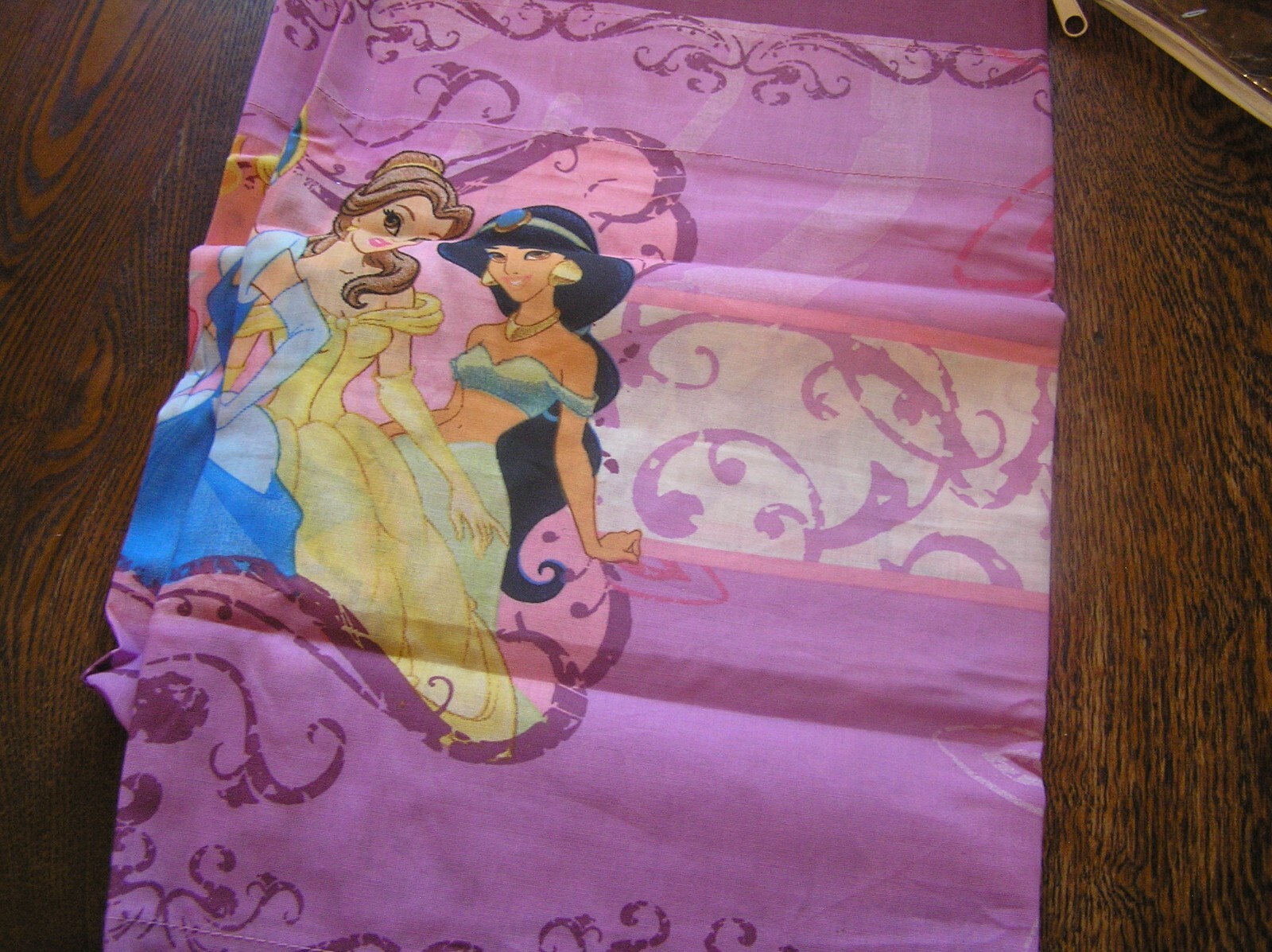 Disney Princess Cotton Blend VALANCE 5 PRINCESSES Repeat Purple Pink Background