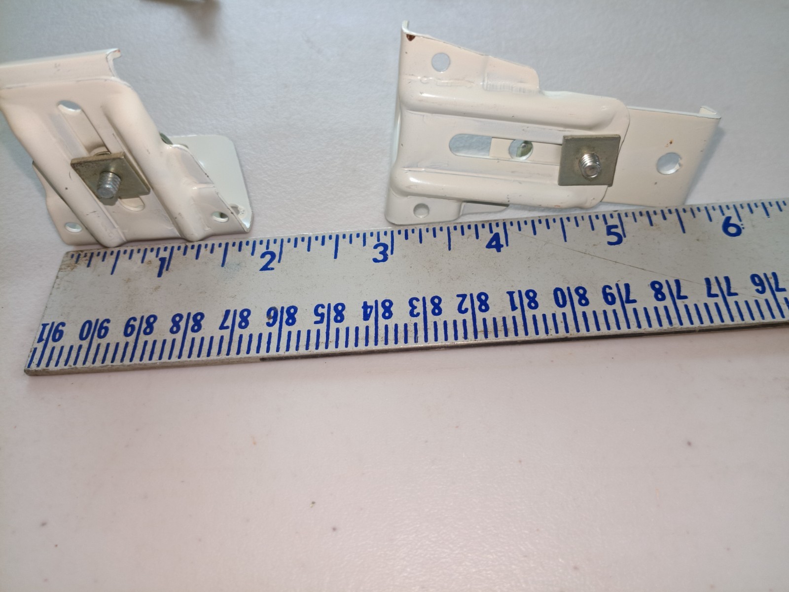 Vtg Kirsch superfine traverse rod (4) support brackets 3576.025 & screws. 514