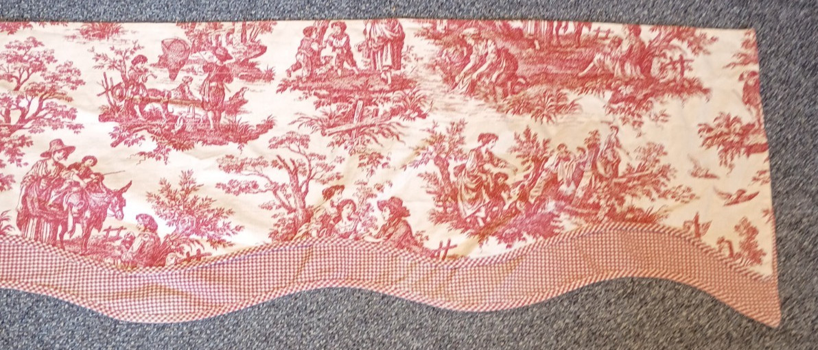 Vtg Waverly Red Toile French Country Life Birds Valance Scalloped 74″ x 17″