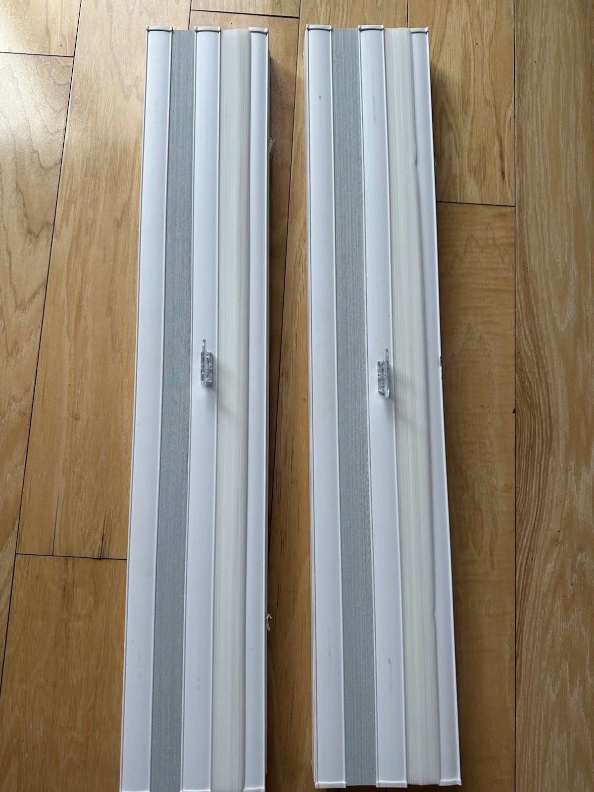 Snow Drift/Shadow White Cordless Day and Night Cellular Shade 30×66 Lot Of 2