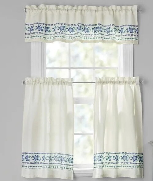 Pioneer Woman ~ Three (3) Piece Curtain Set ~ HATTIE BORDER ~ 30″ x 36″ ~ Blue