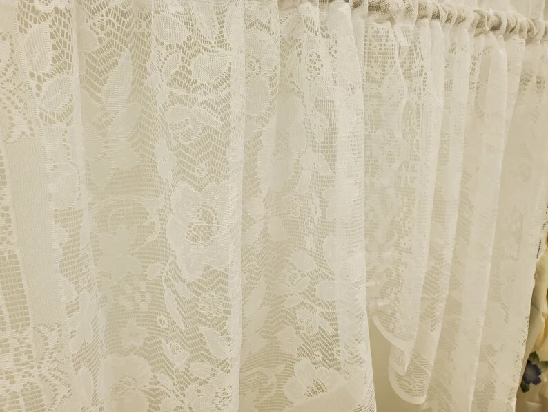 VINTAGE White Lace Swag with Scalloped Edges 56Wx38L NEW IN PACKAGE