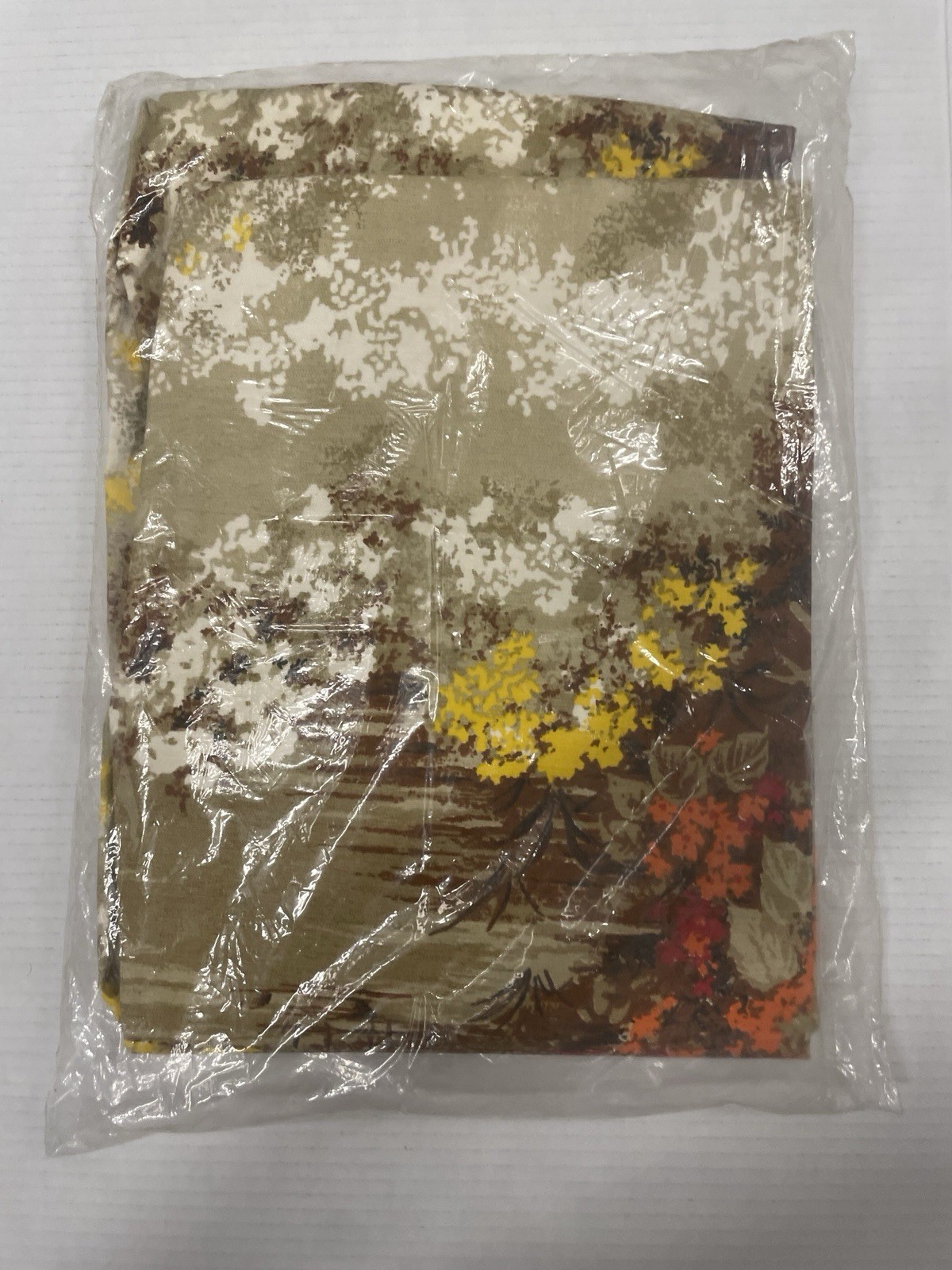 New 2 panel NOS Elegantly Selflines Screenprint Cottage MCM 46×84 PrivacyDrape