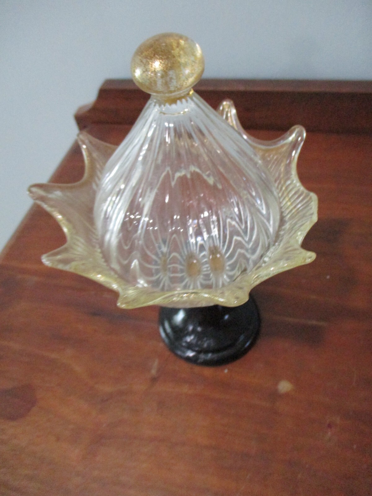 Murano Clear crown gold button top scalloped Murano Glass Curtain Rod Finial