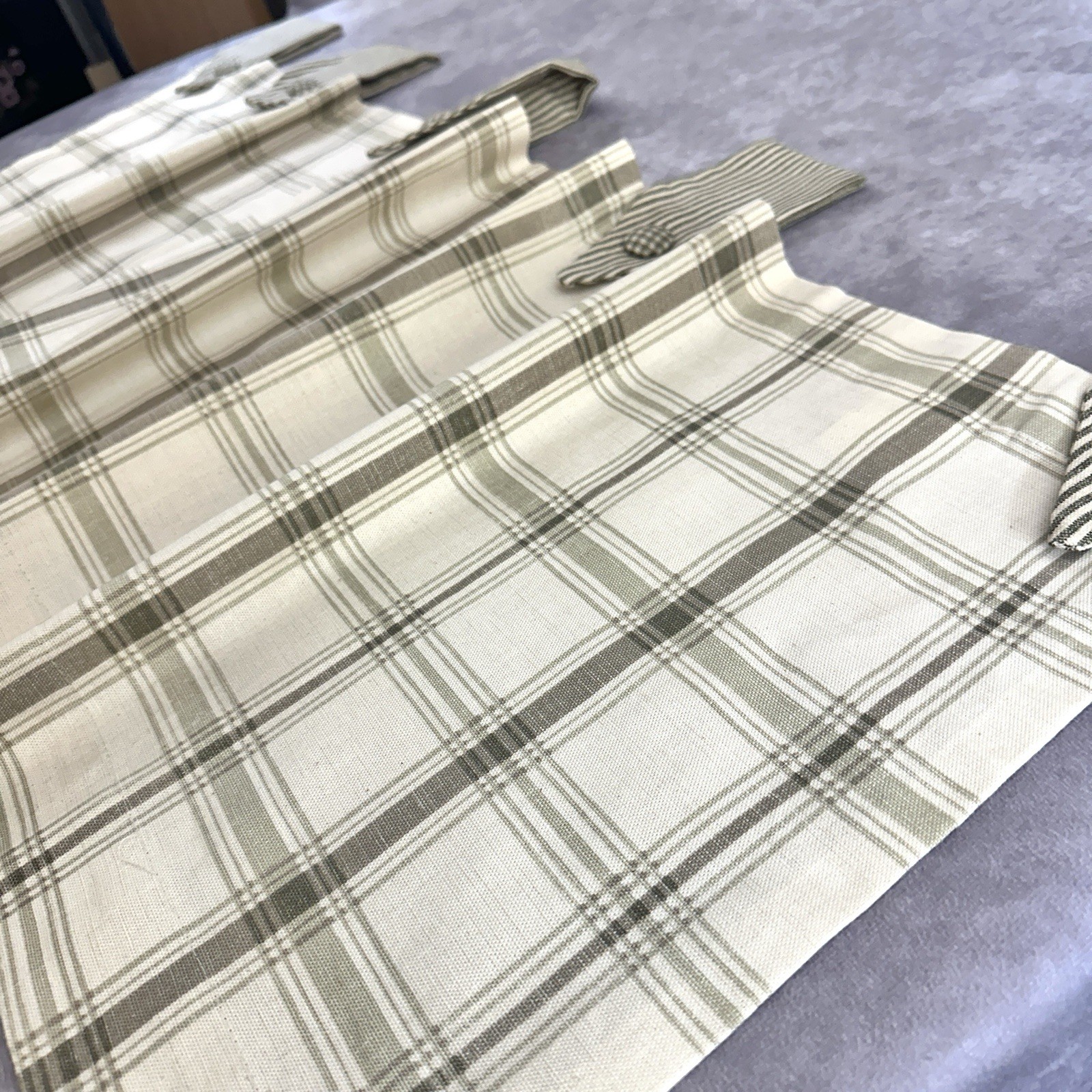 VTG Waverly Plaid Pointed Tab Valance Sage Green Taupe Cream 18×51 Farmhouse EUC