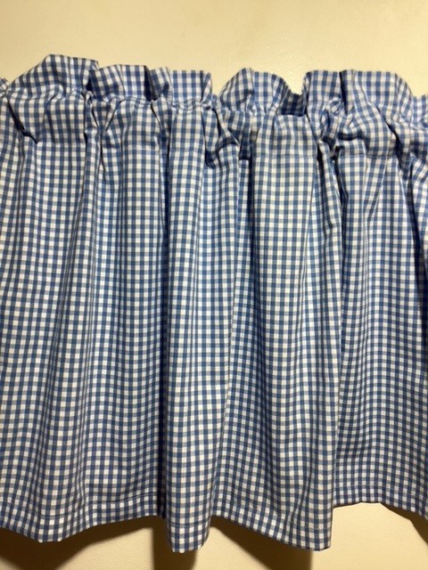Handmade Gingham Plaid Valance, 52 x 15 inches