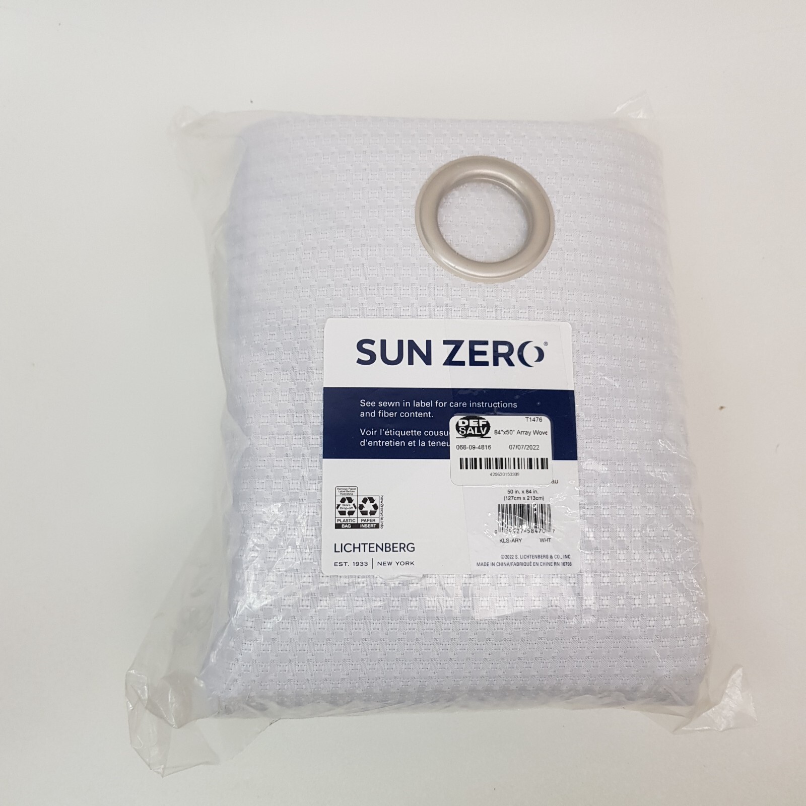 Sun Zero Blackout White Array Woven Dobby Draft Fleece 1 Panel Grommet 84″X 50″