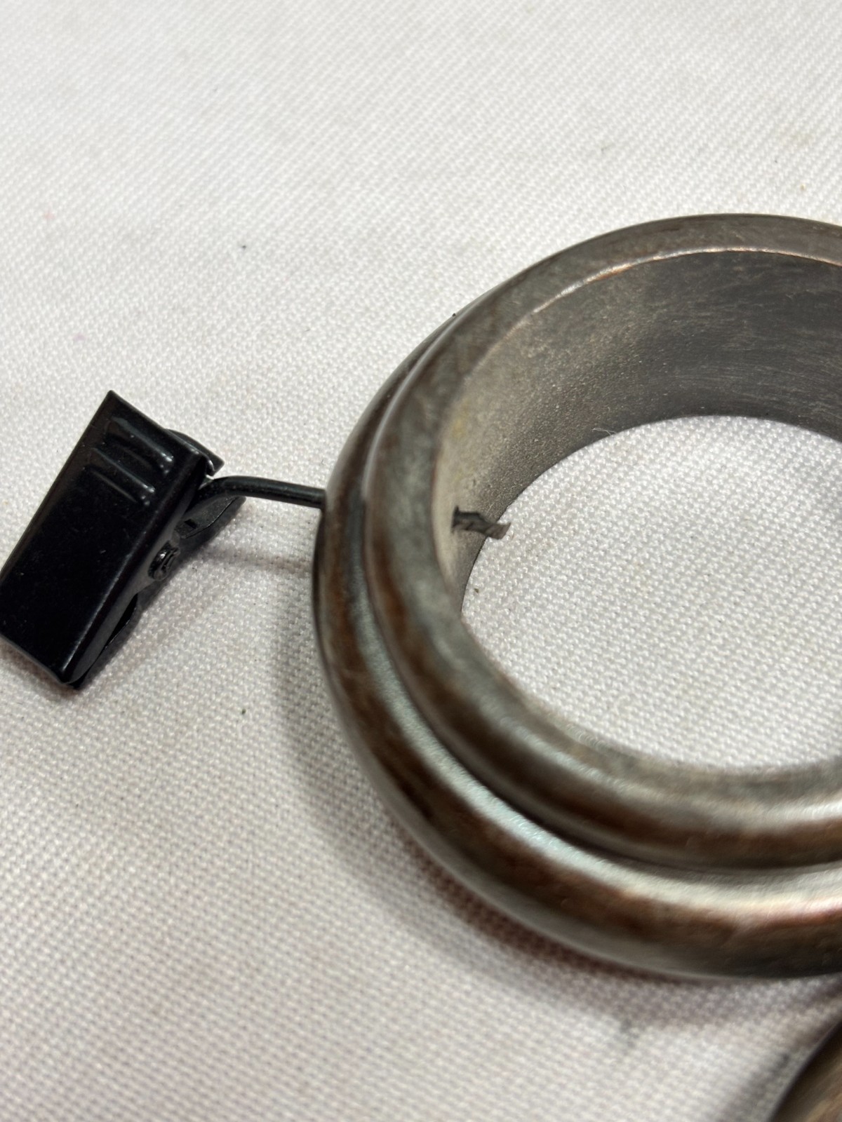 Set of 28 Café Curtain Rod Clip Rings – inside dia. for rod is 1.25″ – RESIN