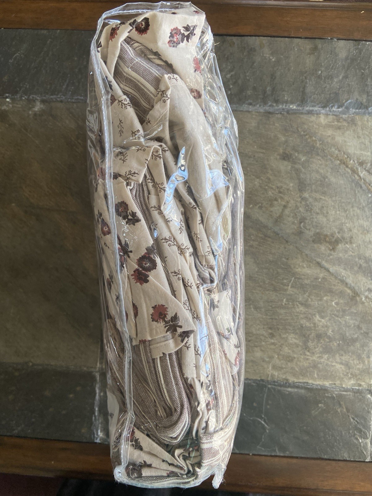 2- 84×40 With 3 1/4 Rod Pocket, Panel Ruffle Set, Florets
