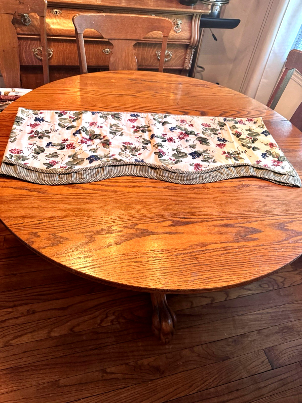 Waverly Valance Orchard Trail Scalloped Green Gingham Grapes Check 74 x 16″ FrSh