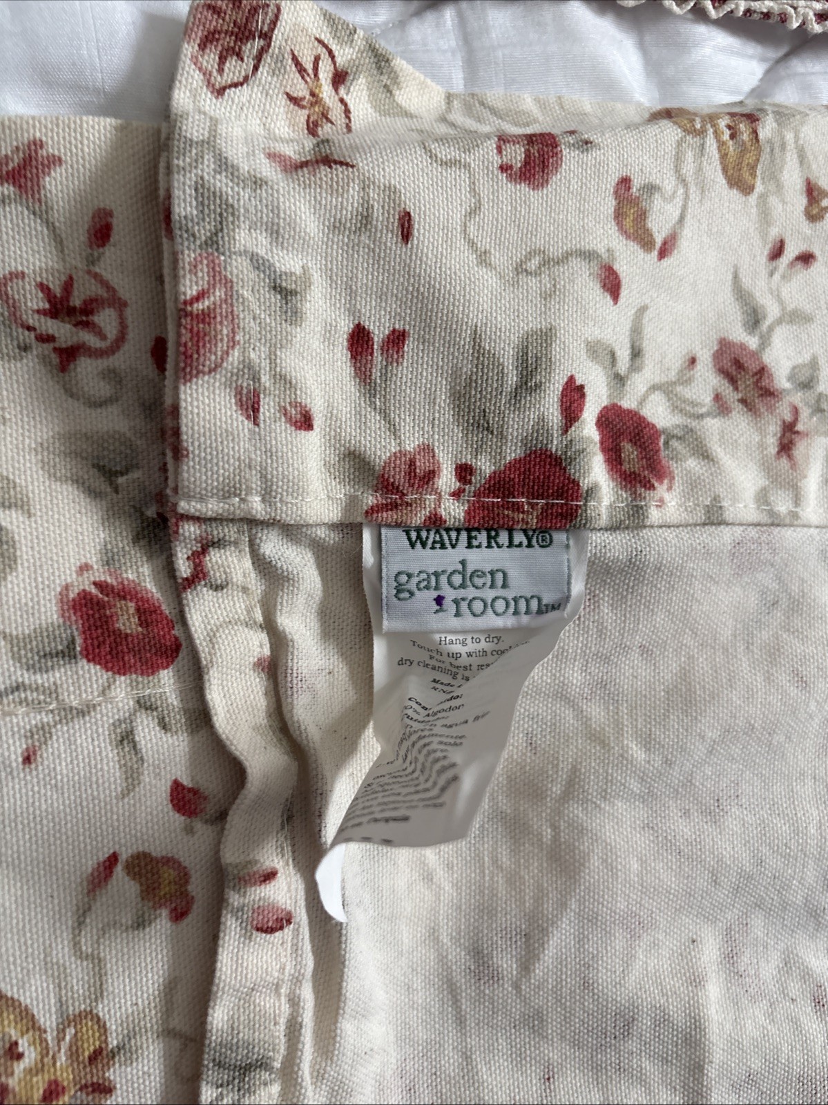 Waverly Garden Room Fairhaven Valance Red Ivory Floral & Gingham 56″ x 11.5″ Set