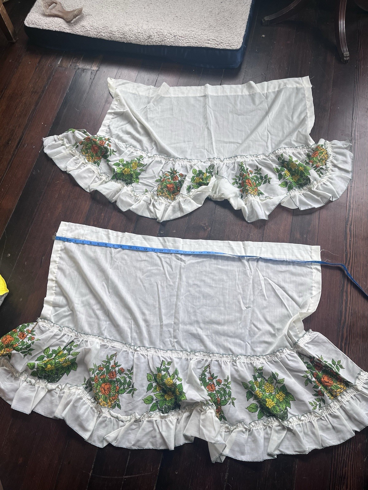 Ruffled Floral Rod Pocket Window Valance White 33in Light Filtering Unlined