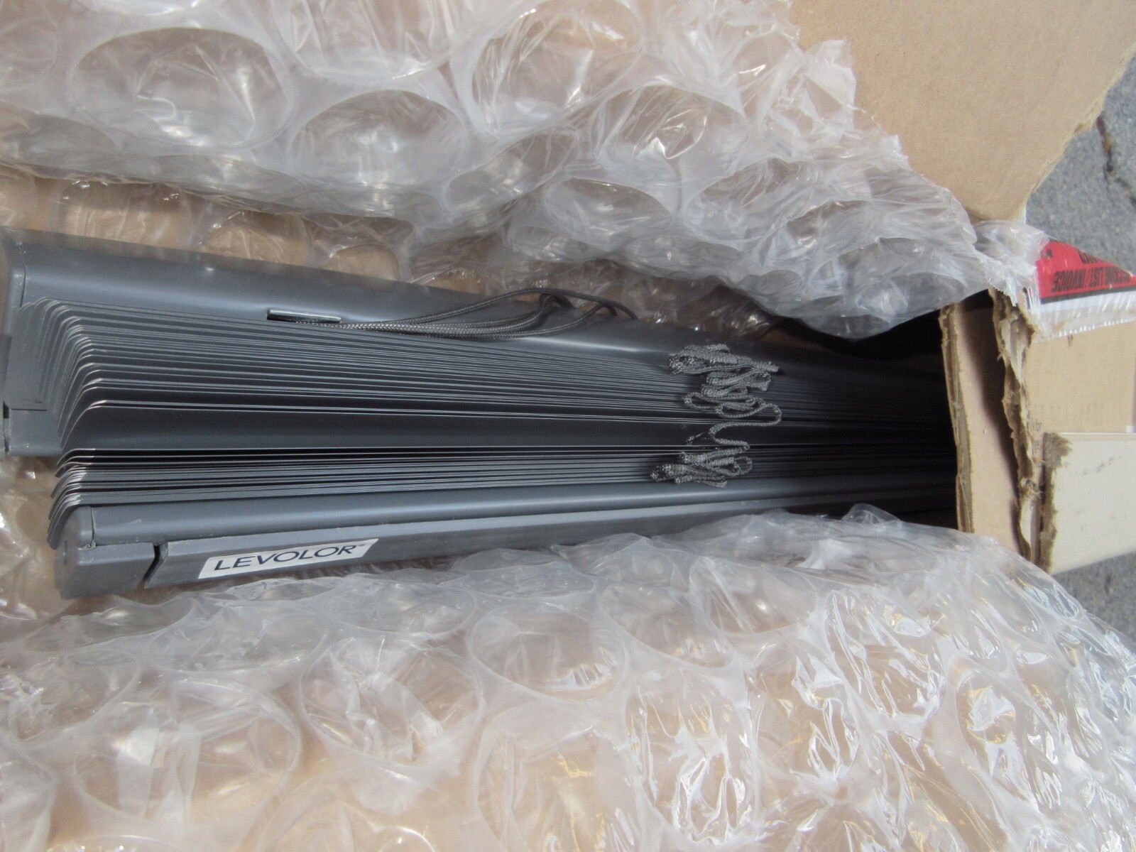 NIB Levelor Window Blinds 82″ x 52″ Mark One 1 Inch Mini Blinds New Unopened