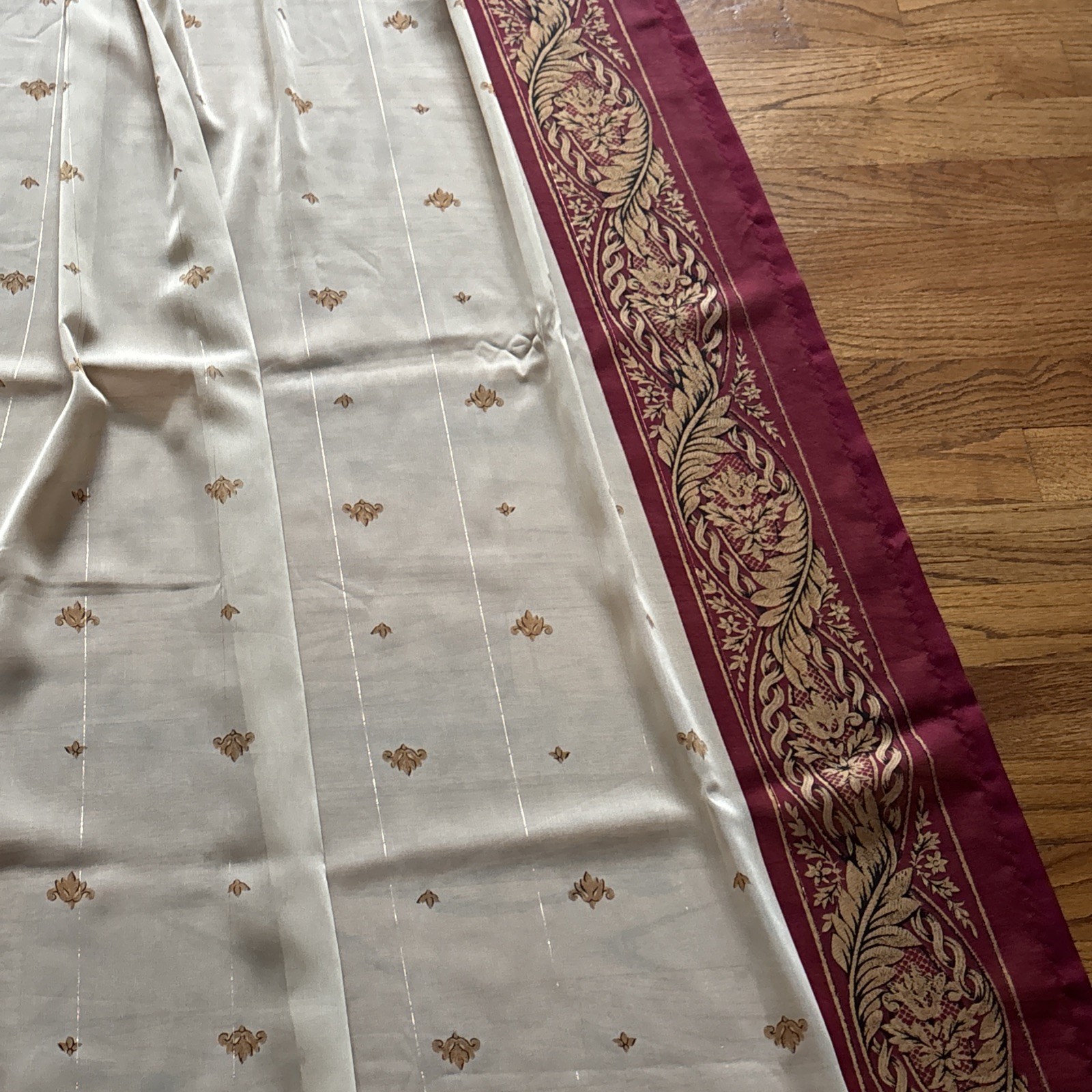 3Pc Set CroscillClassic Empress Sheer: 2-42×89.5 Panels & 1-40×216 Scarf Valance