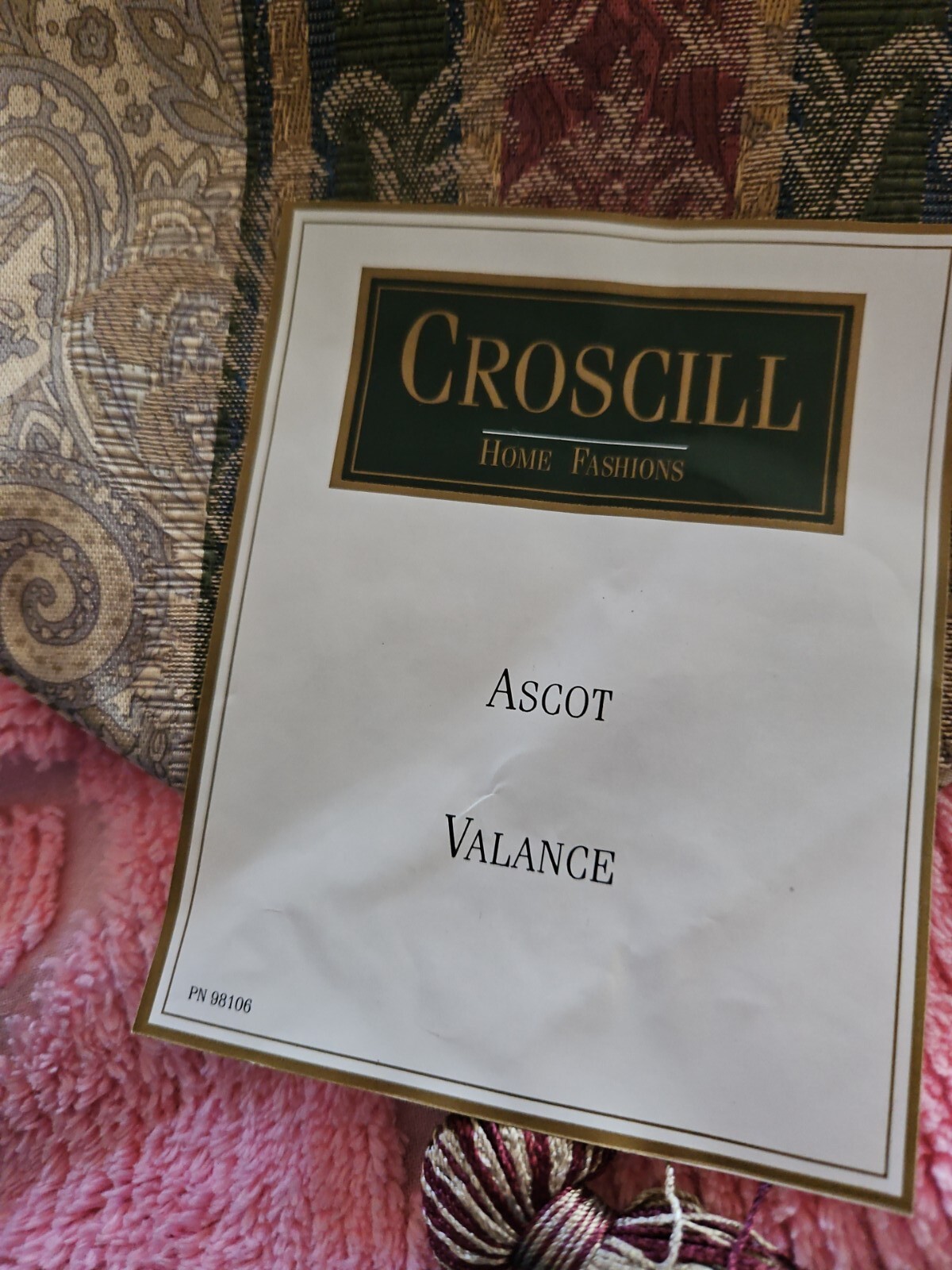 Croscill Ascot Single Valance With Tassel 40″ X 25″ New In Packet