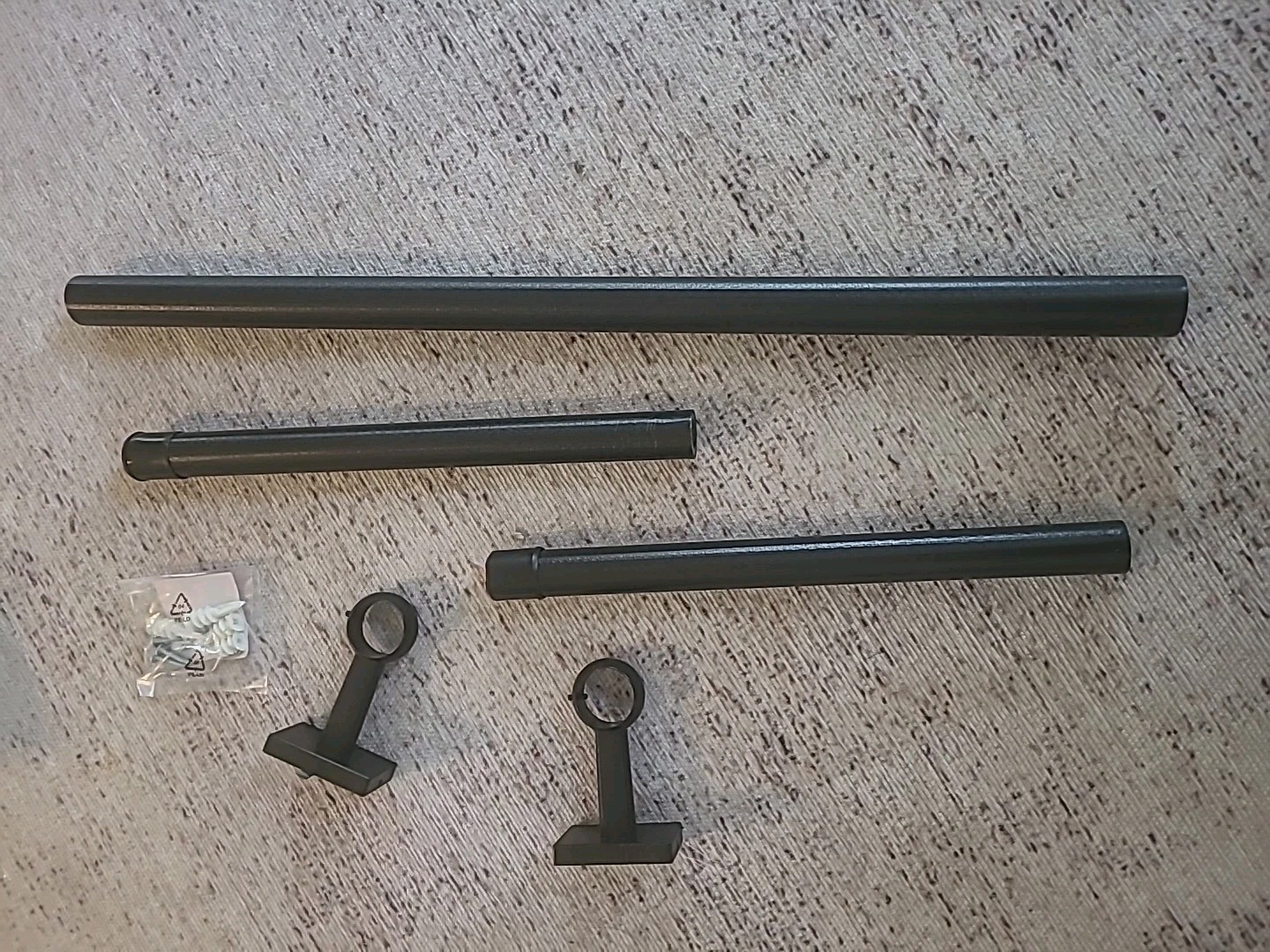 Pottery Barn Standard Curtain Rod Cast Iron & Brackets 28-48″