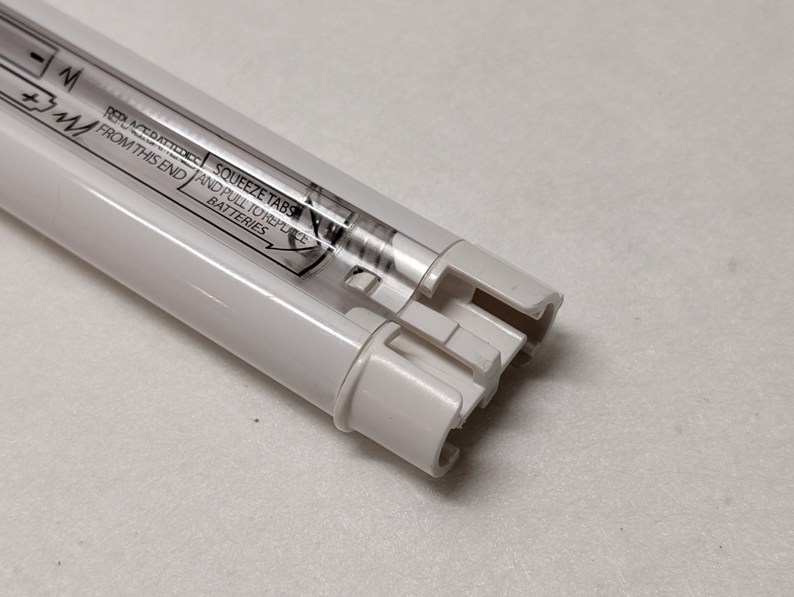 Hunter Douglas 18V AA PowerView Battery Wand Tube – HD Motorized Shade Power