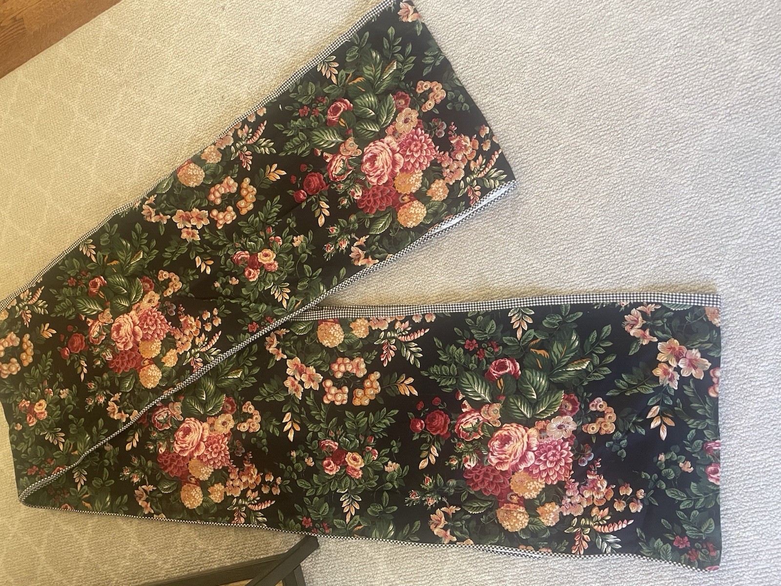 Custom made w Ralph Lauren Cabbage Roses Floral & Check Window Valance 208×17