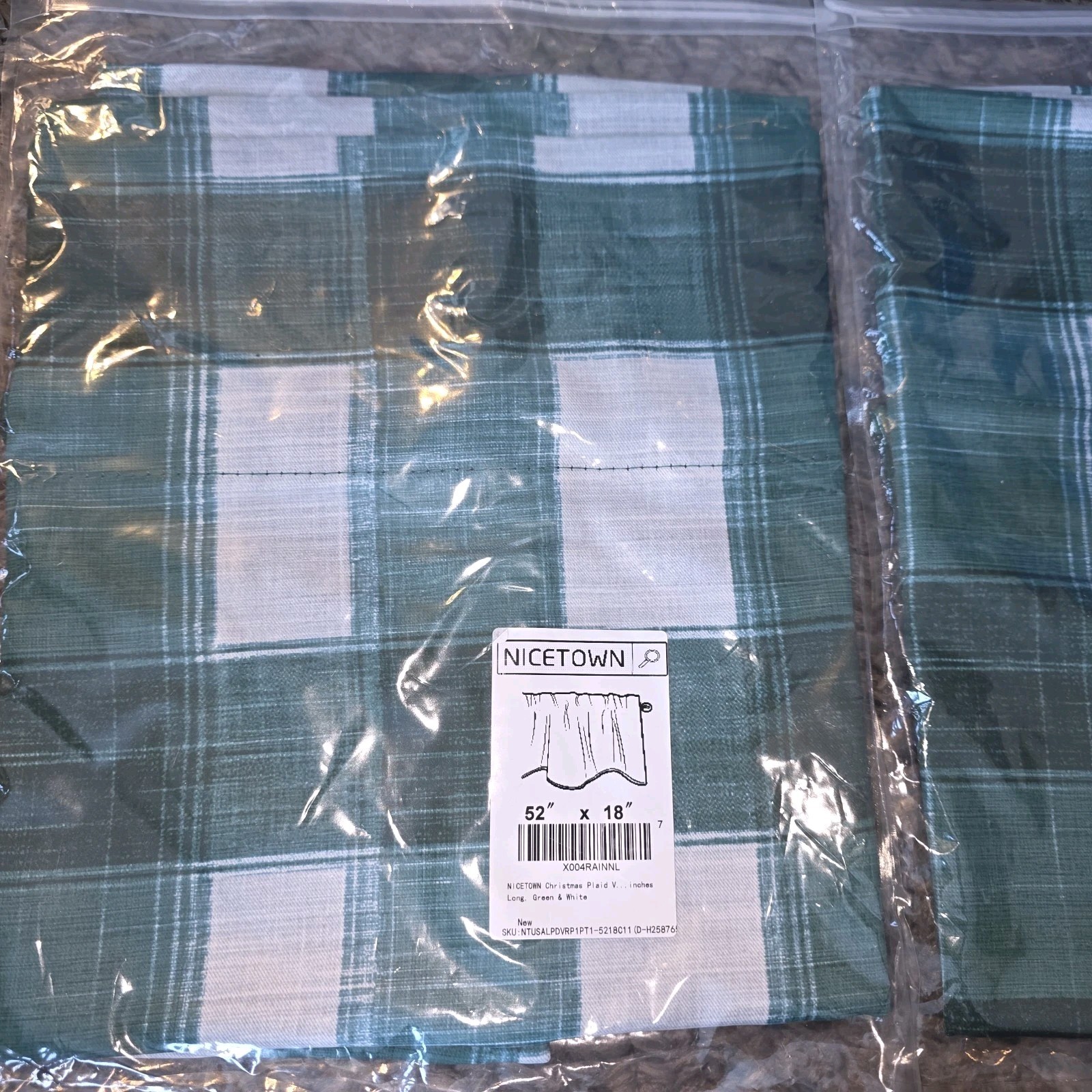 52 X 18 LOT OF 2 GREEN & WHITE PLAID VALANCE SET ST. PATRICKS DAY DECOR Window