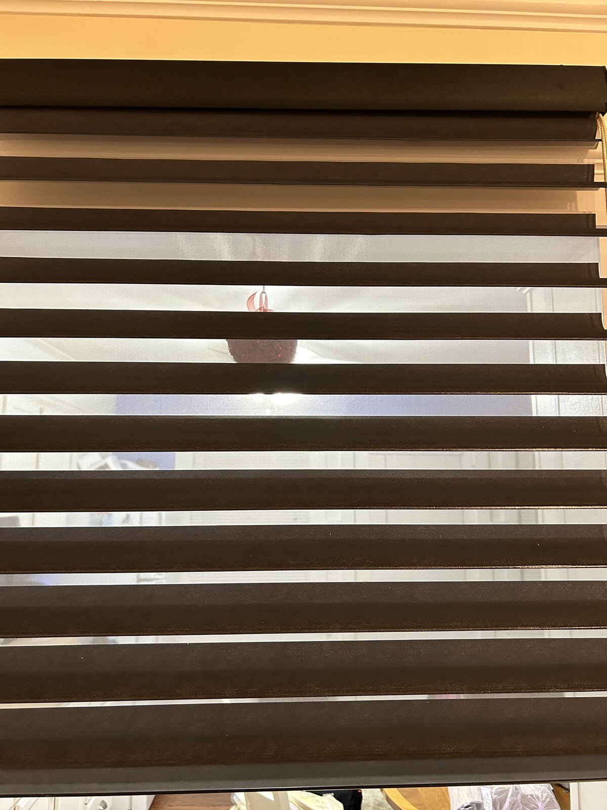 Hunter Douglas Silhouette Blind Shade 3 Inch Silhouette Black 31 1/2 X 35”