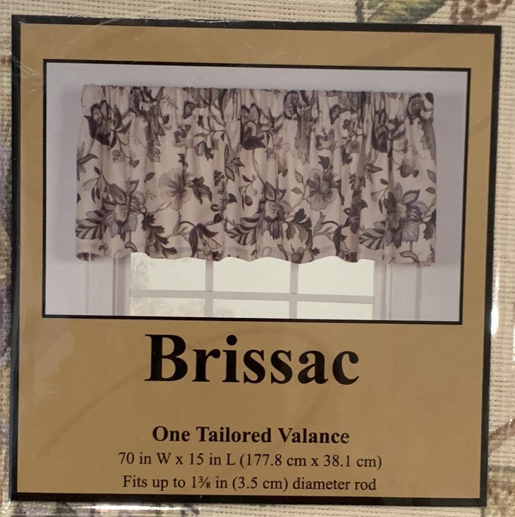 AL Ellis Inc Brissac Scalloped Window Valance 70 X 15 NEW in Package