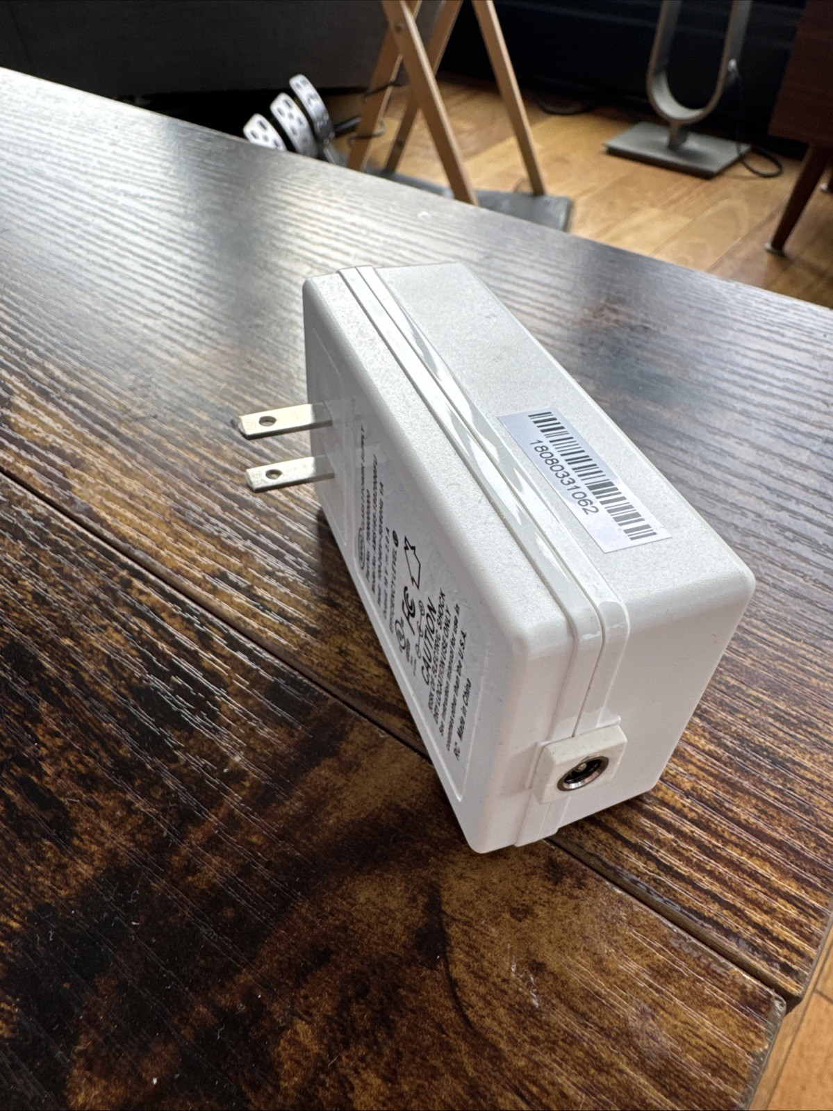 Hunter Douglas 18V DC Power Supply — Powerview