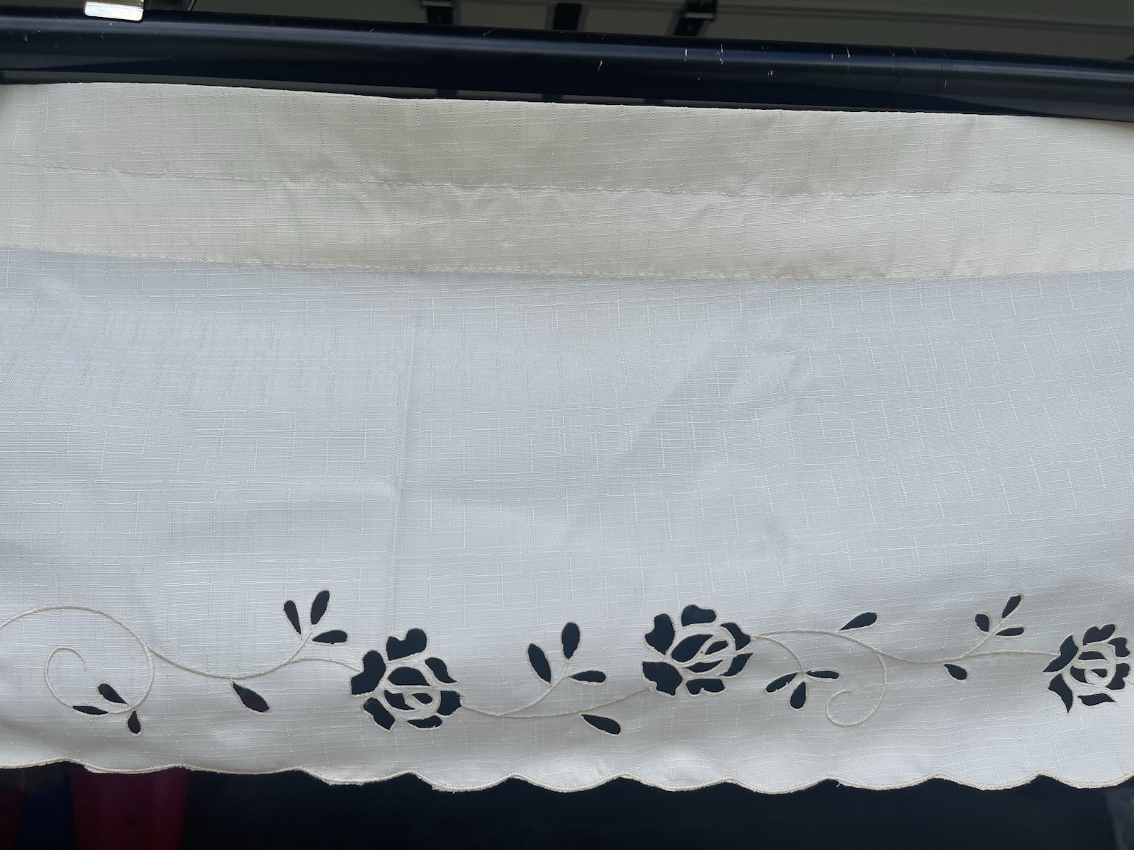 VALANCE ROSE IVORY 60 X 13