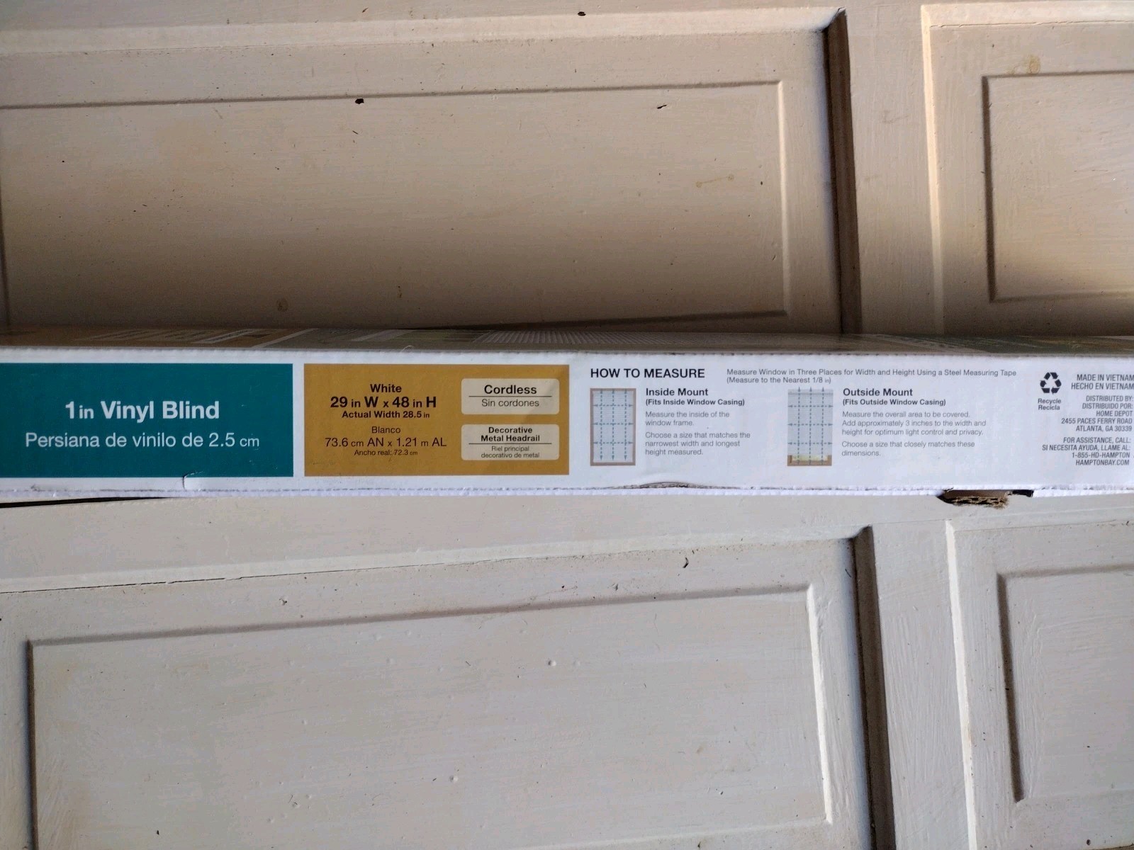 HAMPTON BAY White Cordless Vinyl Mini Blinds with 1″ Slats 29 W x 48 L in.