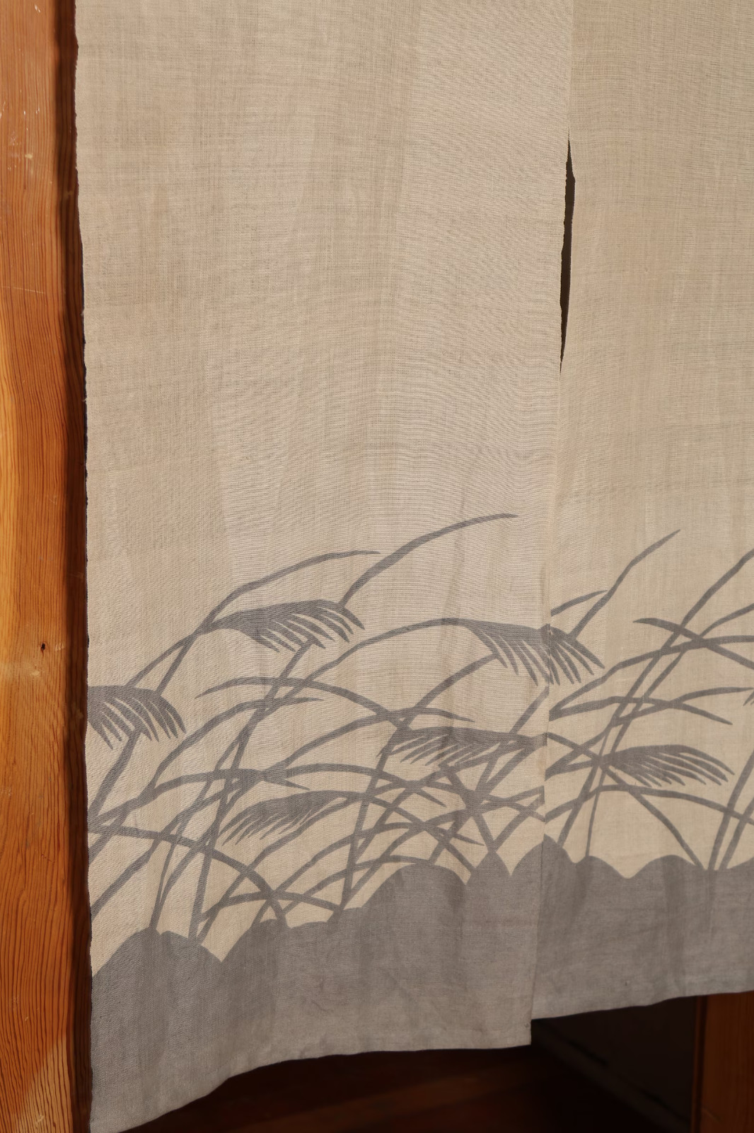 Japanese style linen noren, door way curtain. Susuki Silver Grass on Purple Gray