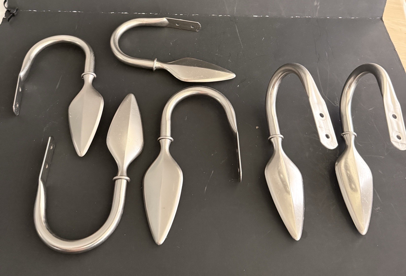 6 Piece Metal Spear Shaped Curtain Holdbacks – Wall Mounted Drapery Tiebacks