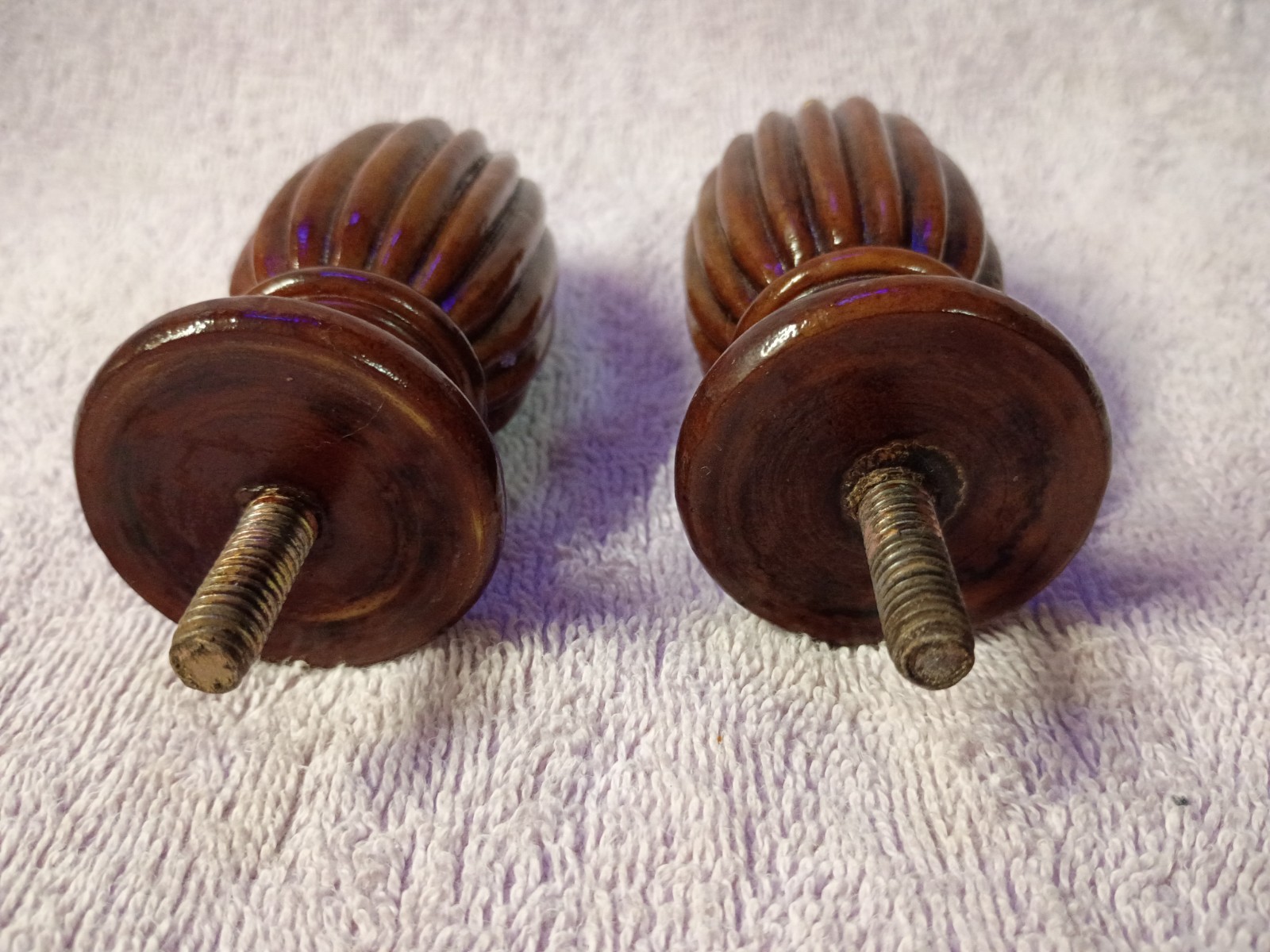 Hardware Dark Finish Small Fluted Finials Wood 4″ Tall x 1.75″ Bottom