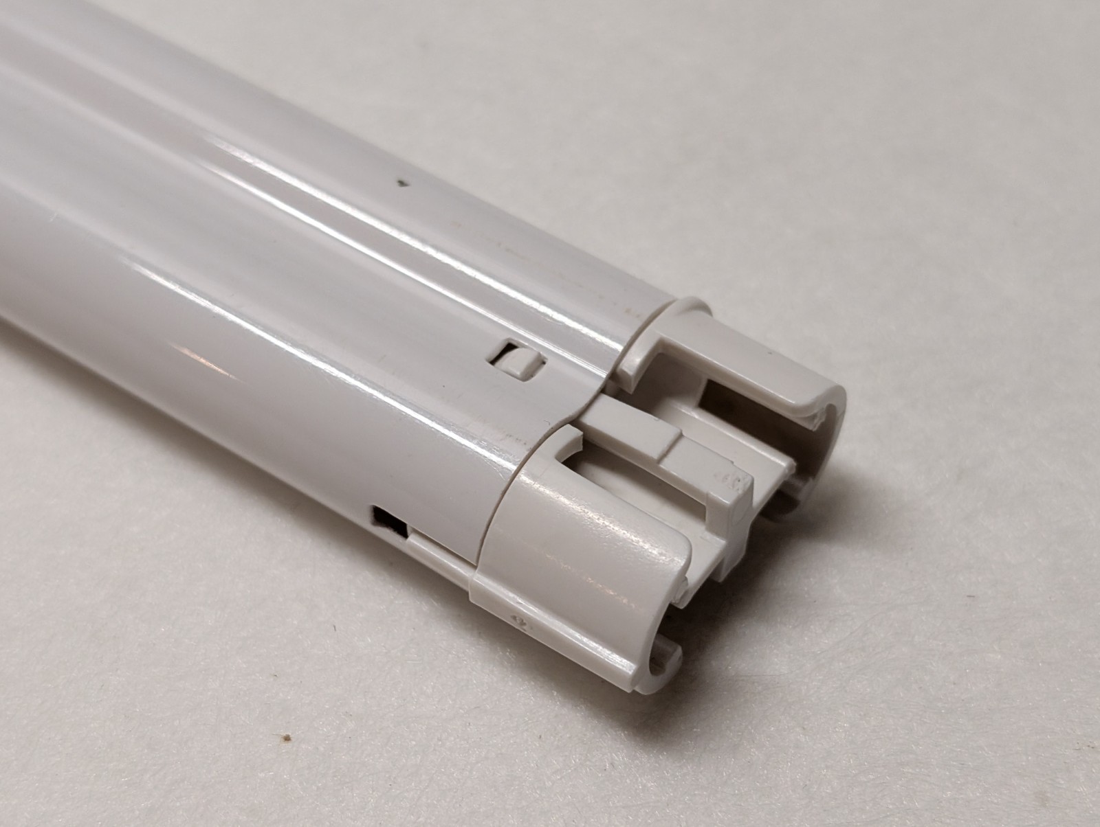 Hunter Douglas 18V AA PowerView Battery Wand Tube – HD Motorized Shade Power