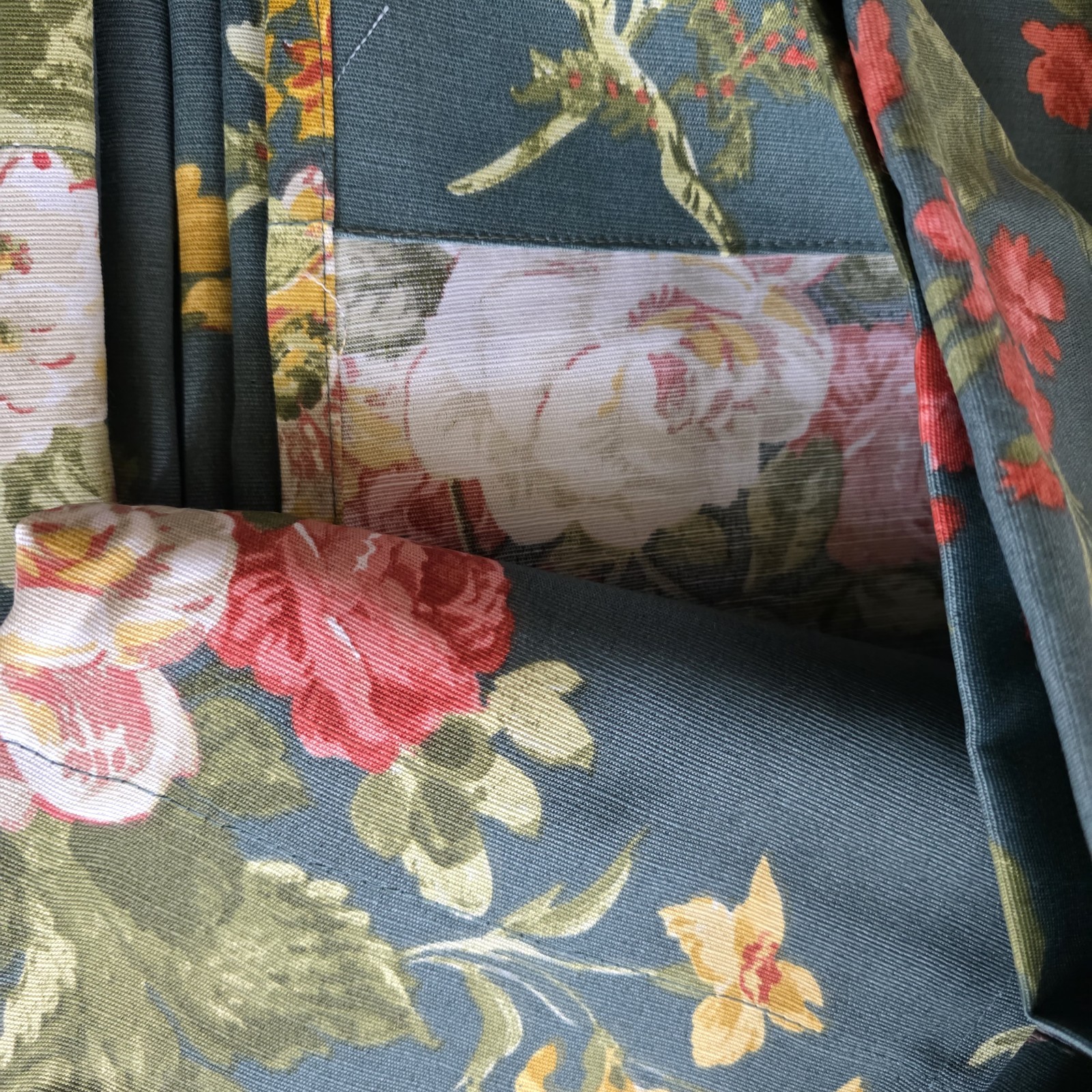 NEW Laura Ashley Floral Curtains Set of 4 Panels 38×96 Cotton Blend Back Tab