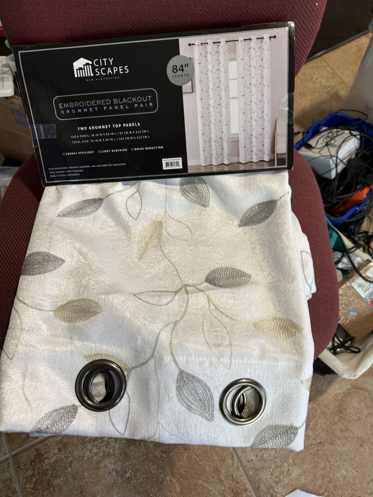 City Scapes Embroidered Blackout Grommet curtains White / Champagne silver gold