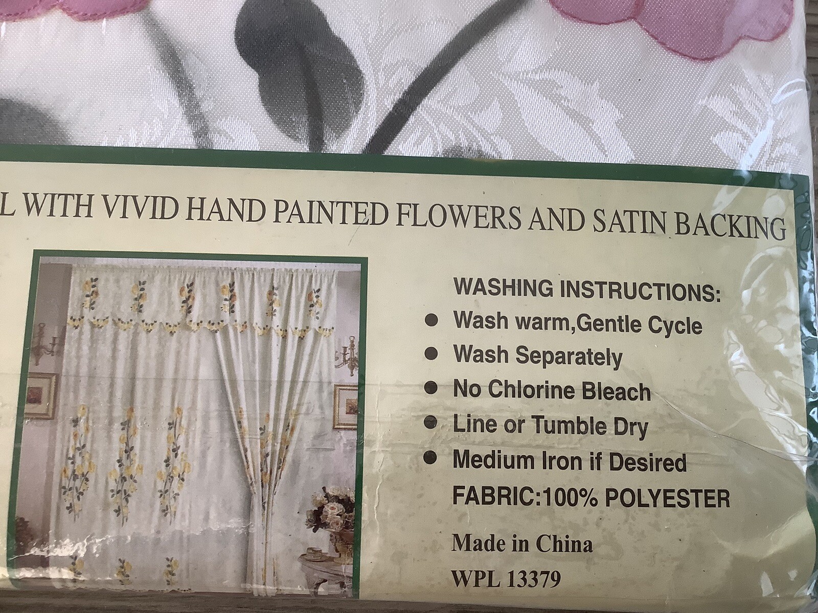 RT Designer Collection Jacquard Panel Embroidered With Flowers 60×90