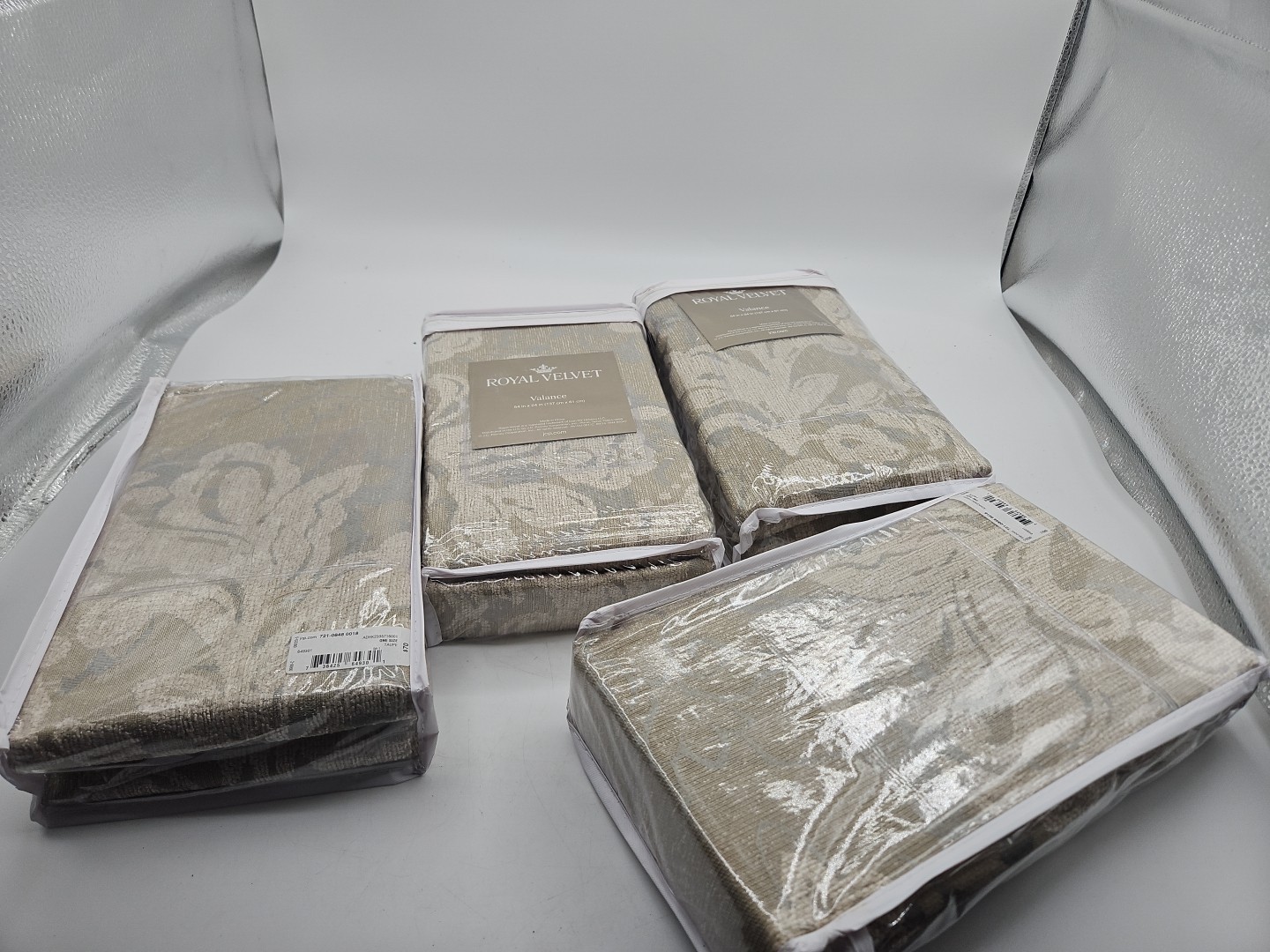 Royal Velvet Valance 54×24, Set Of 4, Taupe With Pattern. New!