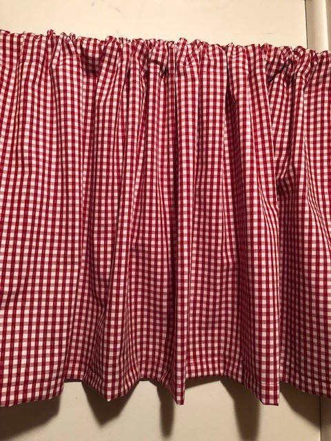 Handmade Gingham Plaid Valance, 52 x 15 inches