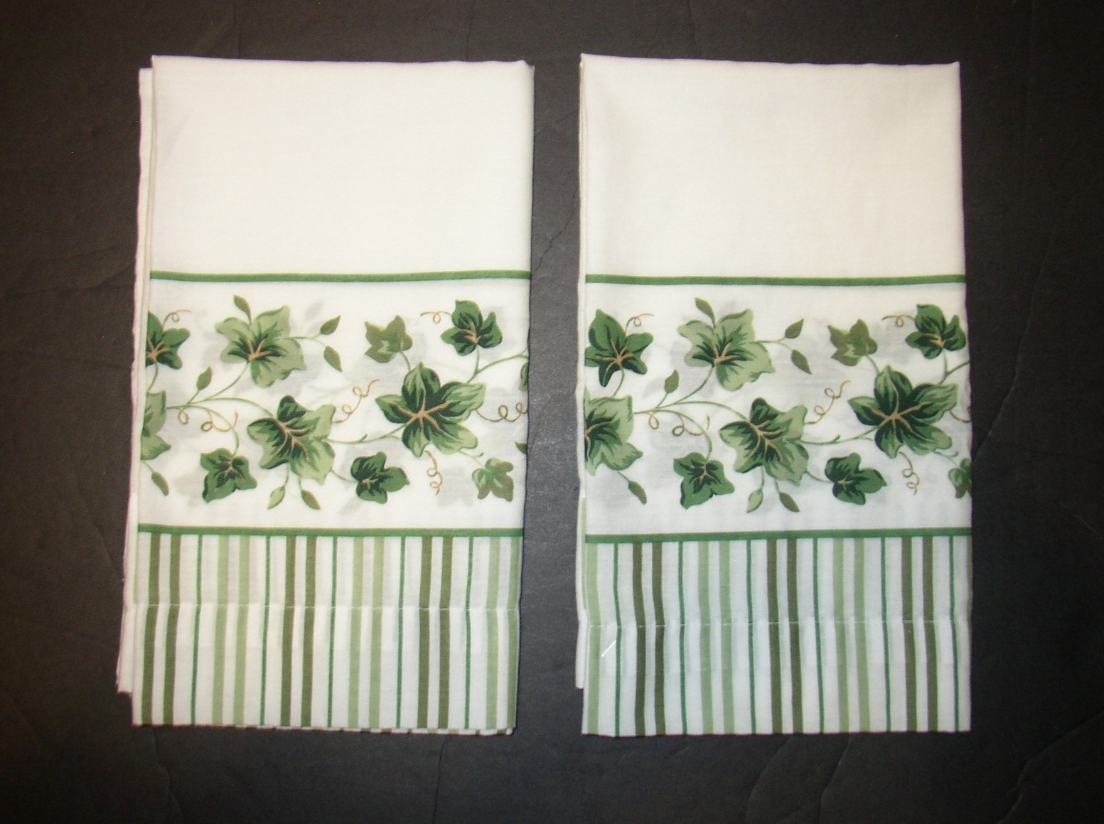 2-Piece Tier Curtain Set Better Homes & Gardens IVY Green Leaf 56″Wx24″L