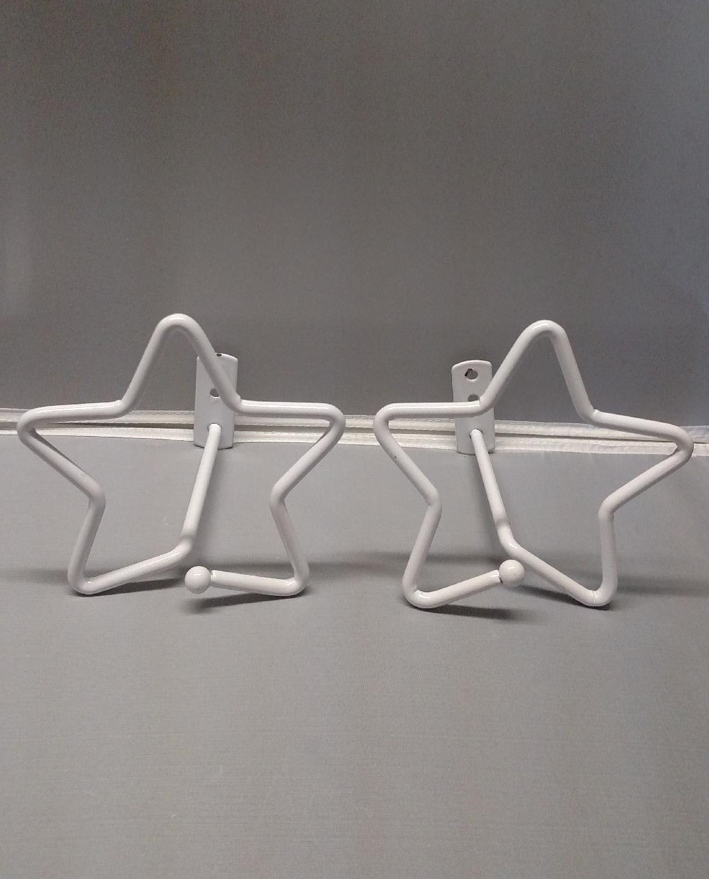 White Star Designer Swag Curtain Tieback Holders – Set of 2