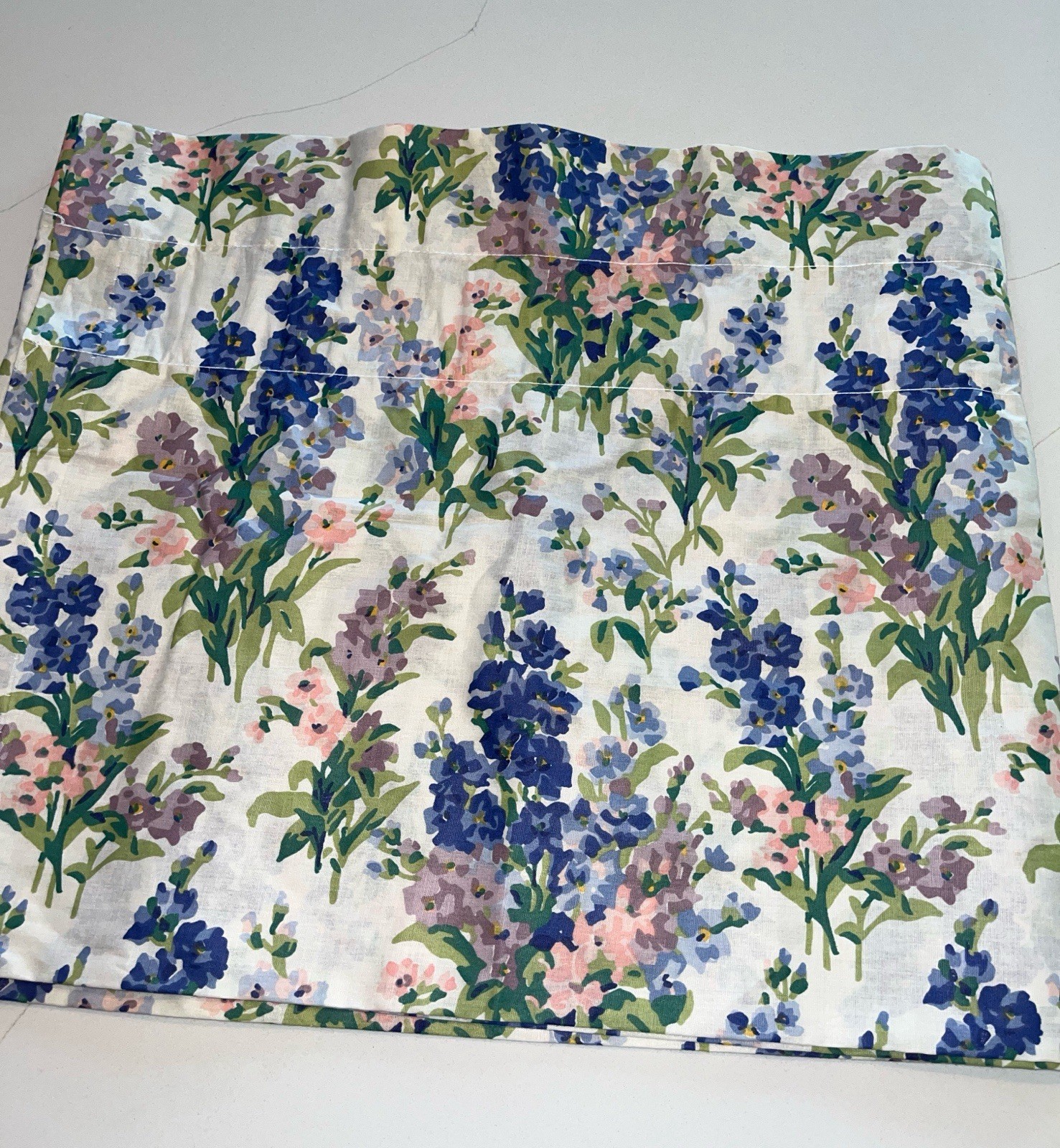 Vintage LAURA ASHLEY Blue Purple Stocks Floral Valance 17 3/4×42 1/4” Used