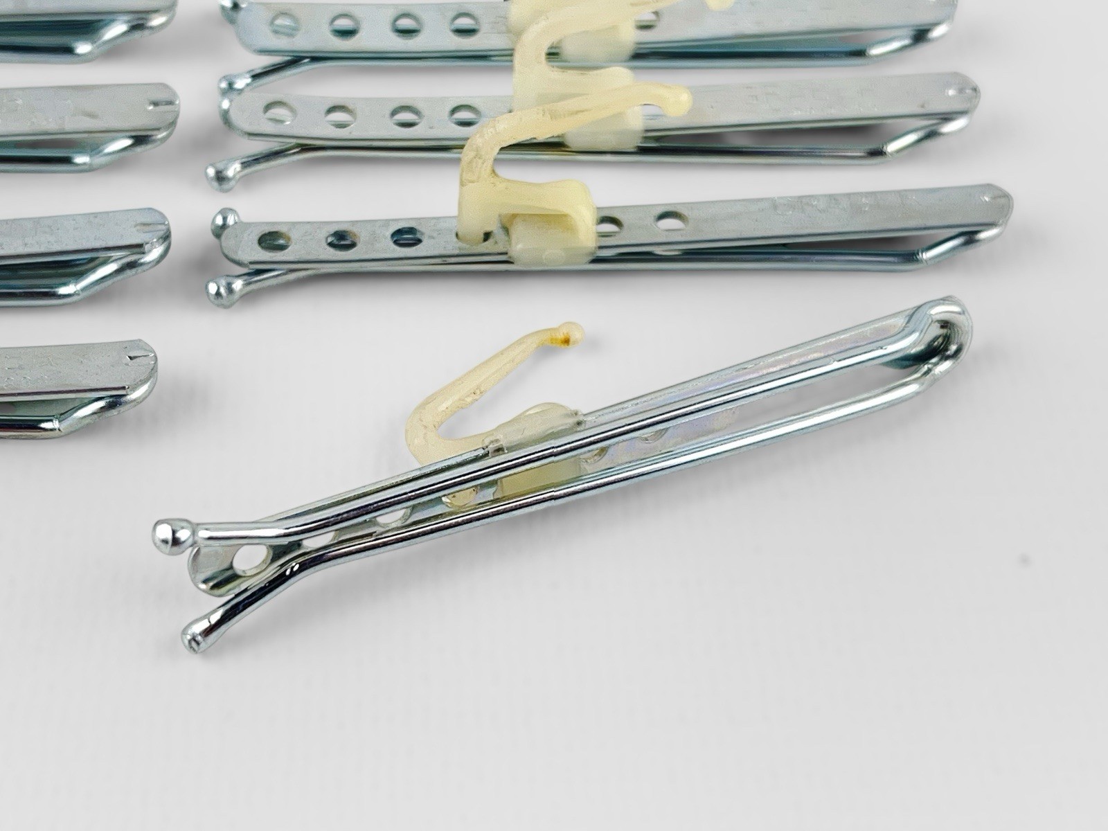 Graber Adjust-Rite Slip In Curtain Hooks – Adjustable Slip On Steel Drapery Clip