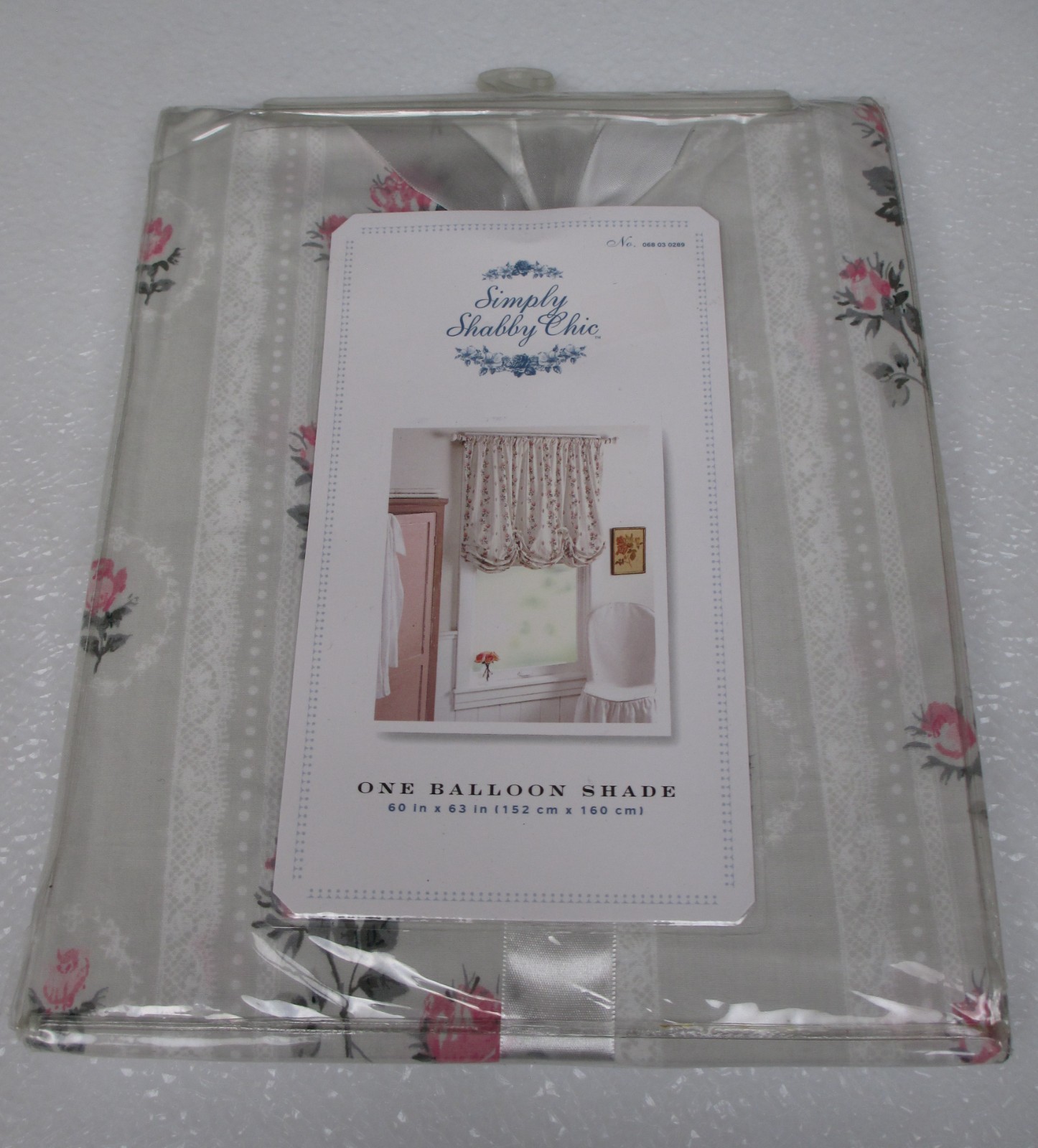 Simply Shabby Chic WHITE DELIGHT COLLECTION Roses Floral Balloon Shade 60″ x 63″