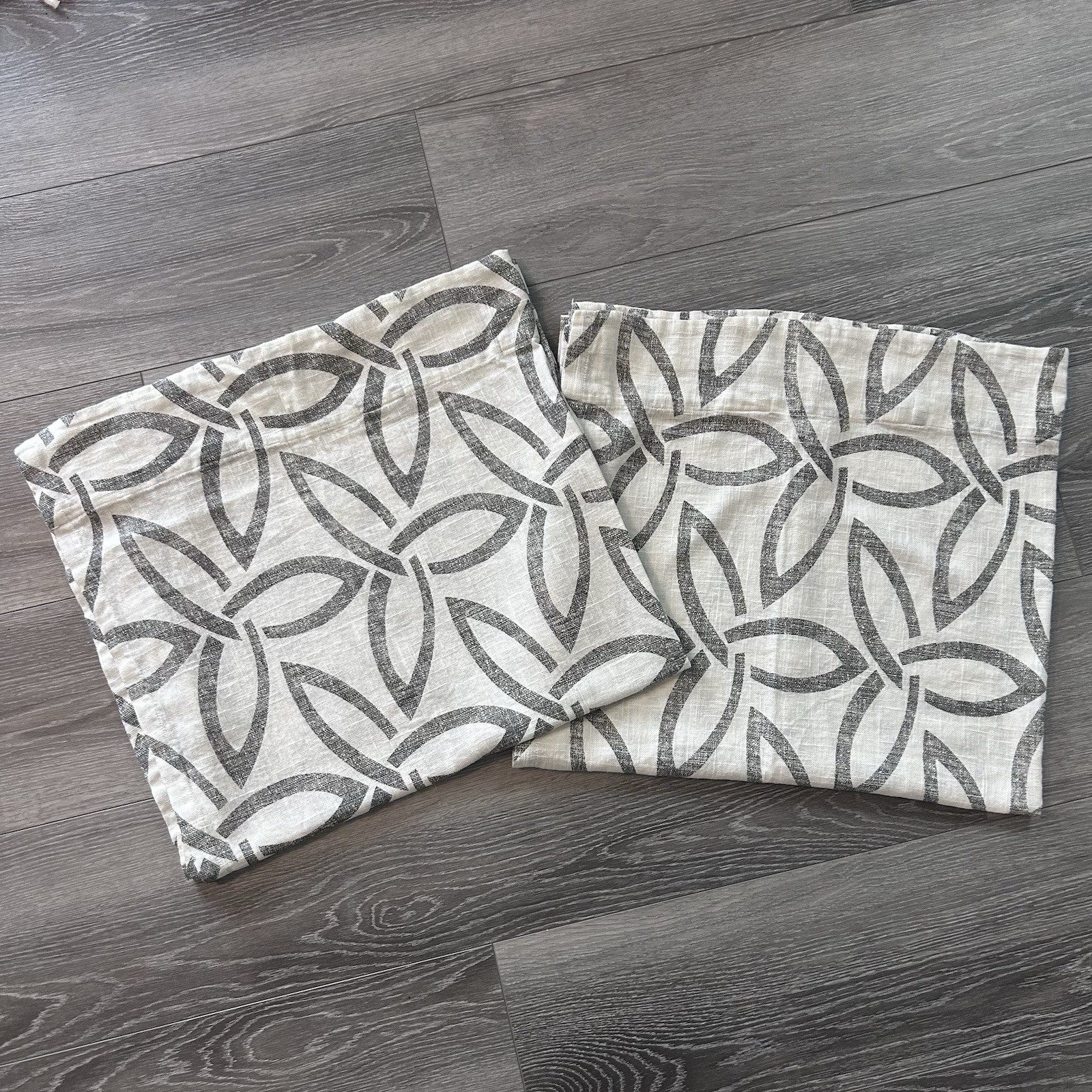 Set Of 2 West Elm Linen & Cotton Light Filtering Curtains Panels, 48×84”