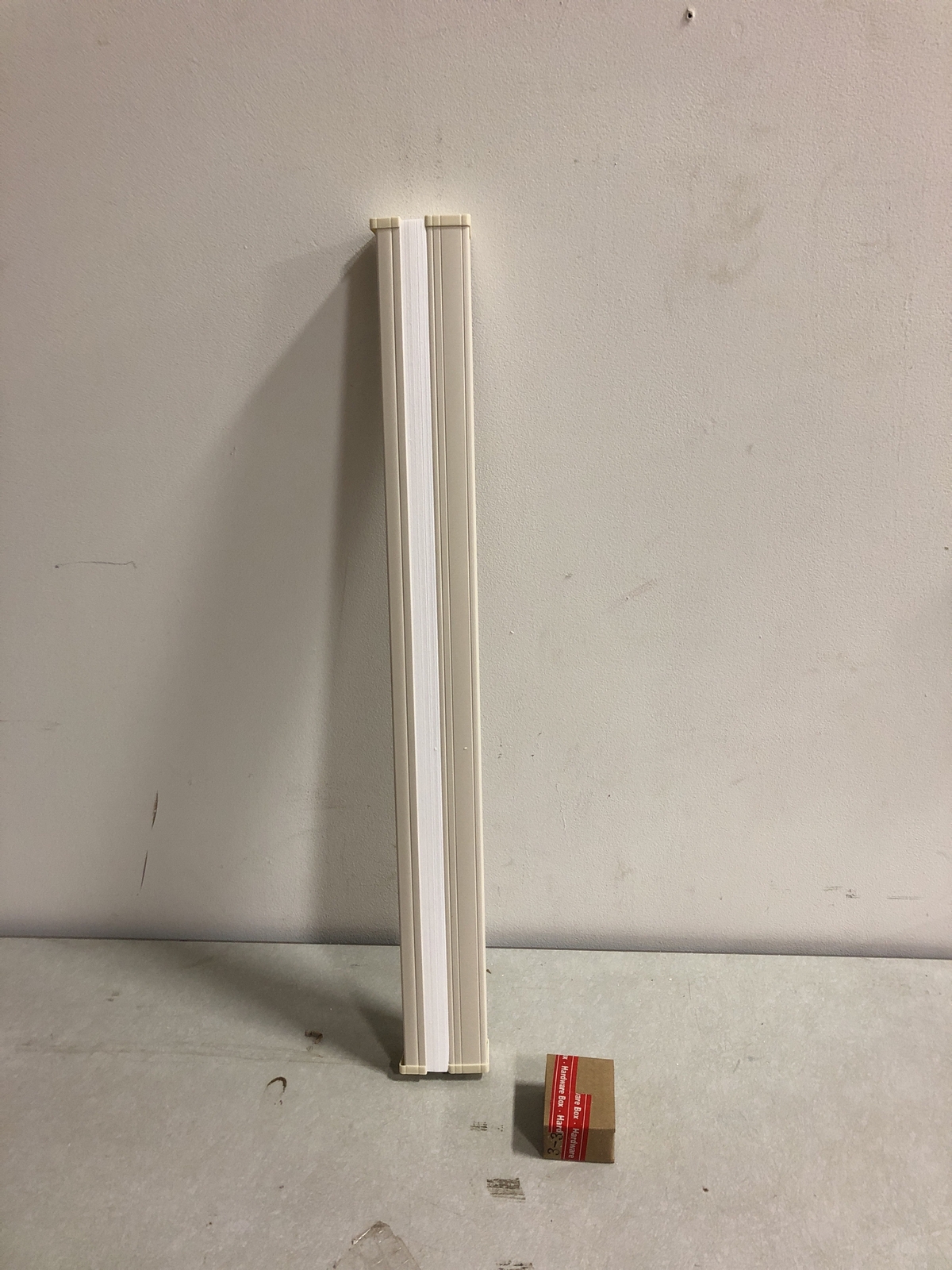 Cellular Shades for Windows – Parchment, Cordless, 27.5″W x 48″L