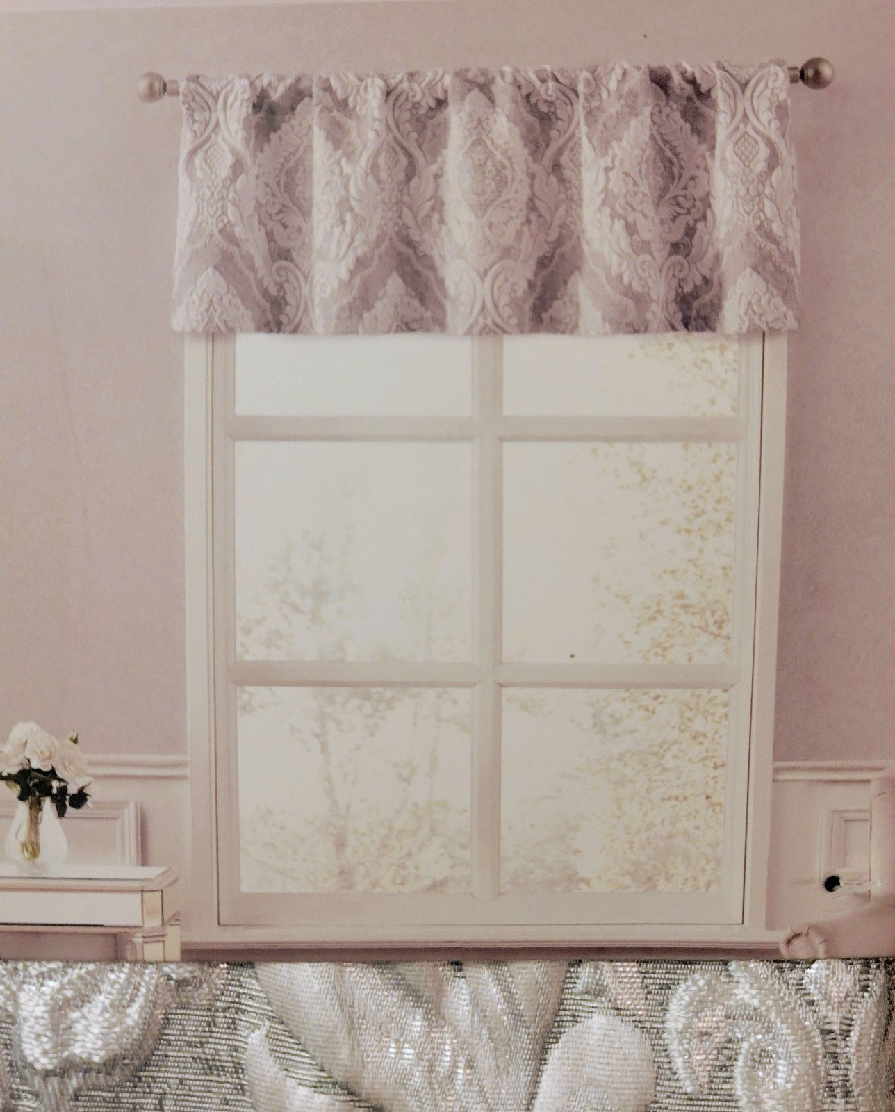 Envogue Window Valance Silver Gray Textured Metallic Sheen 50” x 18” Medallion