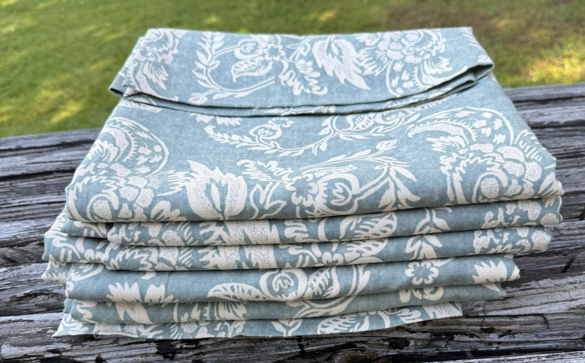 Set Pottery Barn Alessandra Scroll Drapes 50 x 84 Sage Green Pair Lined Blackout